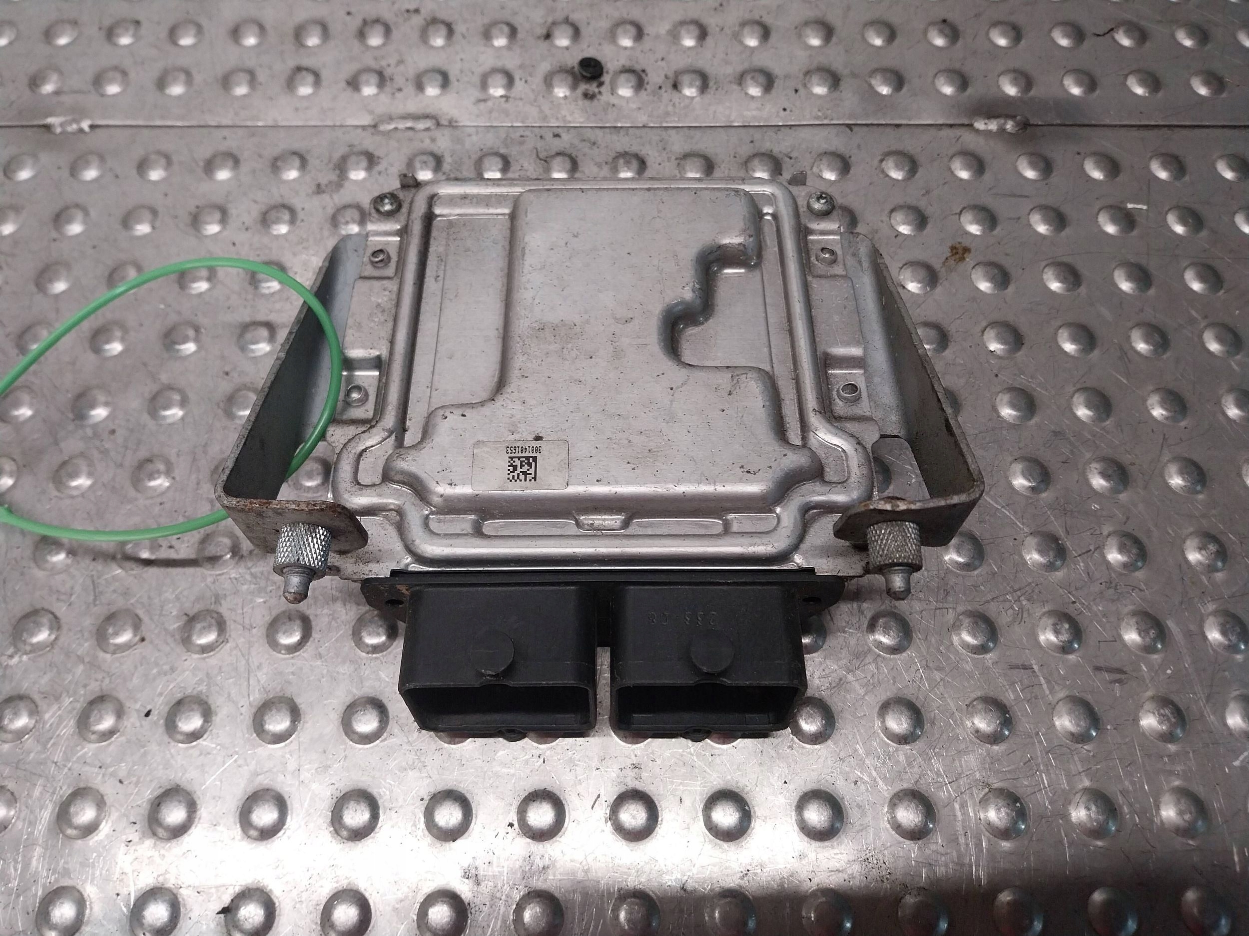 computer control unit of the engine 0261S07155 04C906020D VW UP CITIGO 1.0 MPI