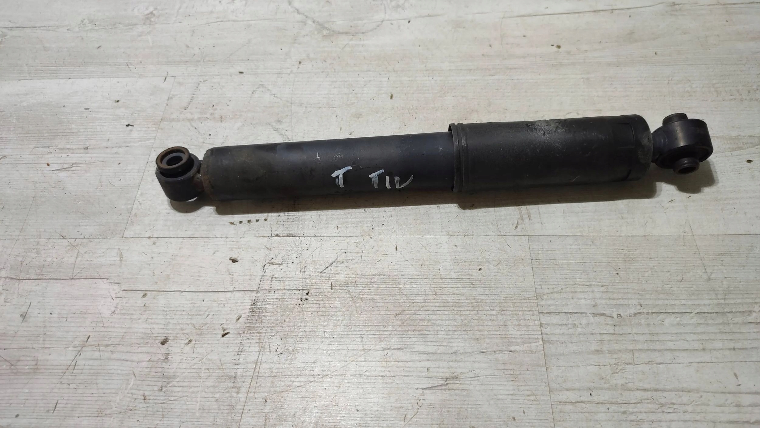 SsangYong Tivoli 2016 shock absorber rear