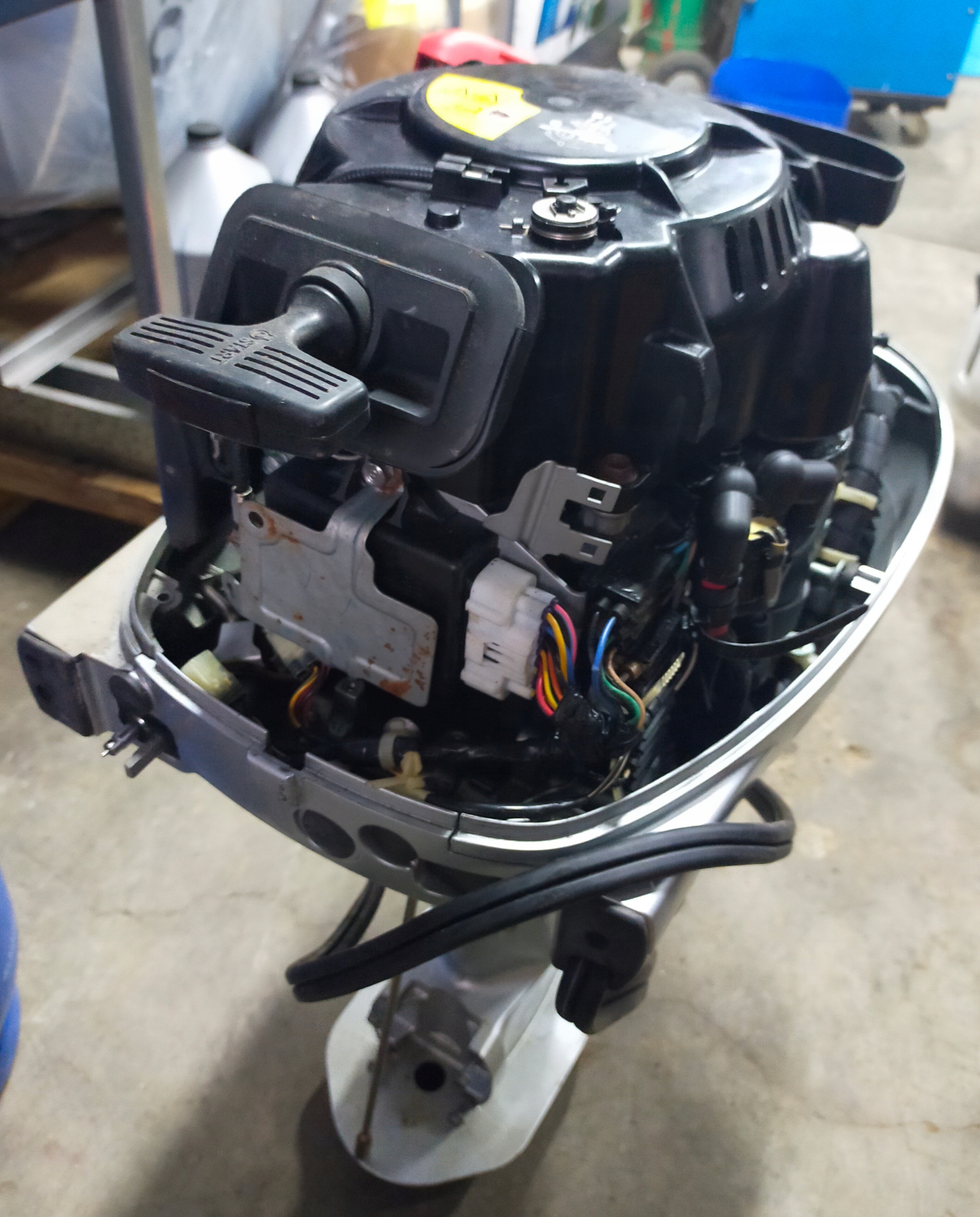 Rozrusznik HONDA BF15 silnik zaburtowy EAN (GTIN) 4038588118400