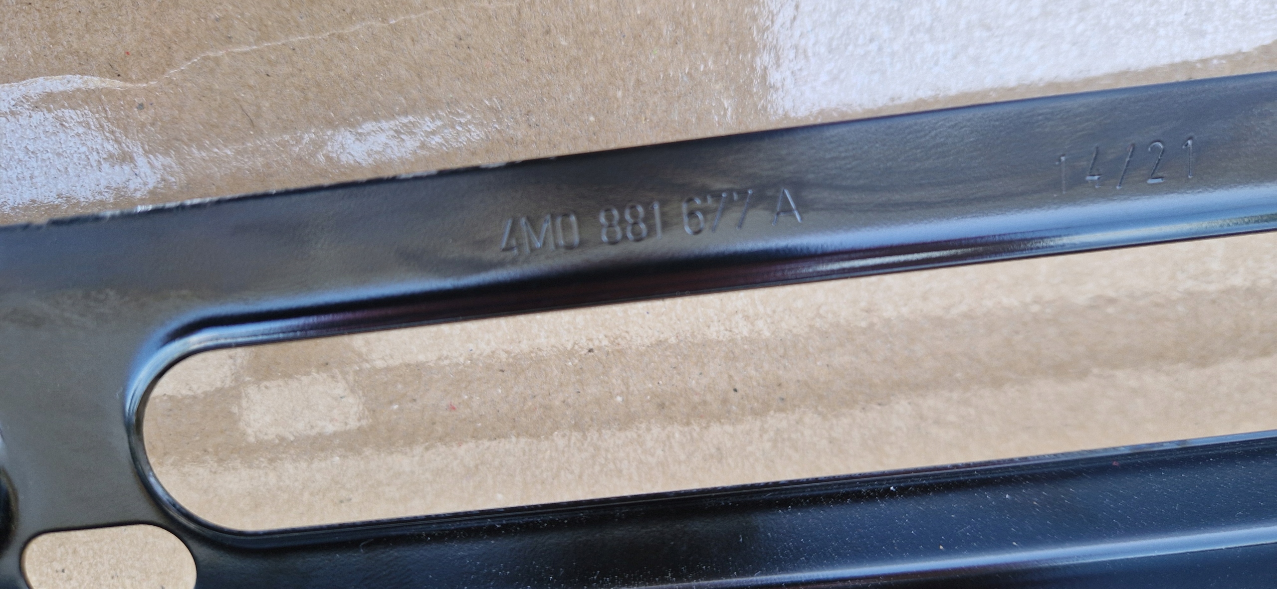 Support Siège 4M0881677A AUDI Q7 Q8 Original