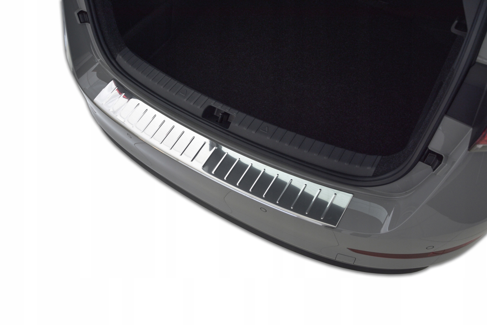 LISTWA NAKLADKA NA ZDERZAK DO SKODA SCALA OD 2020 Producent części Inny