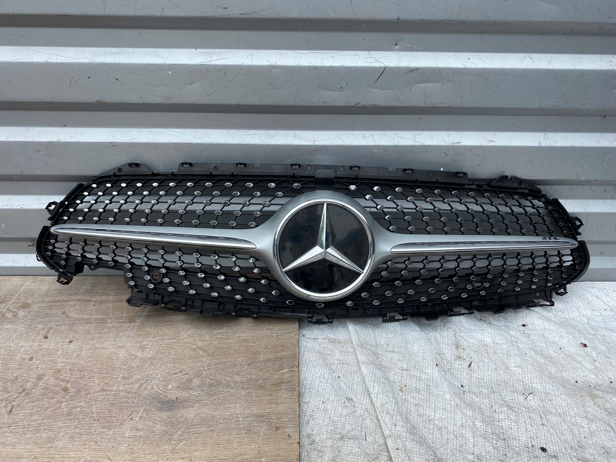 Mercedes CLS 257 ATRAPA KRATKA 2578852002