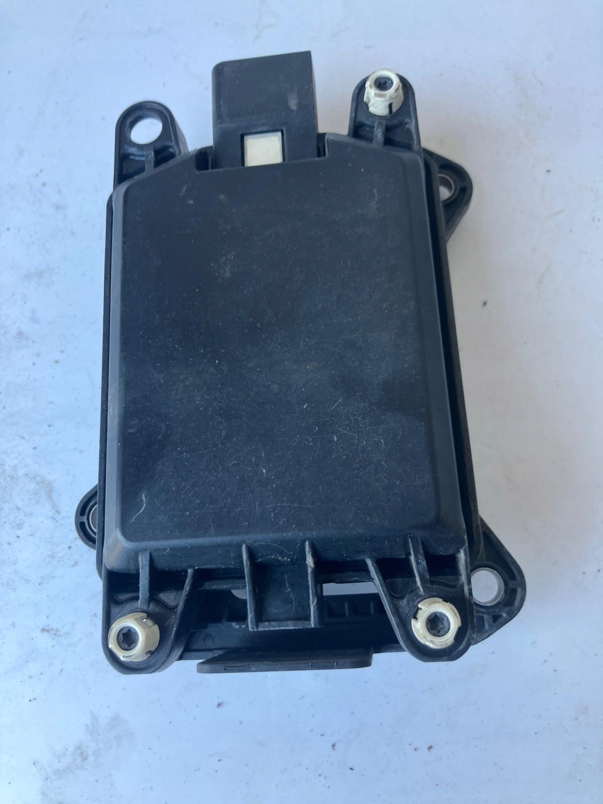 RADAR DISTRONIC Support plaque PEUGEOT 3008 II 9820282980