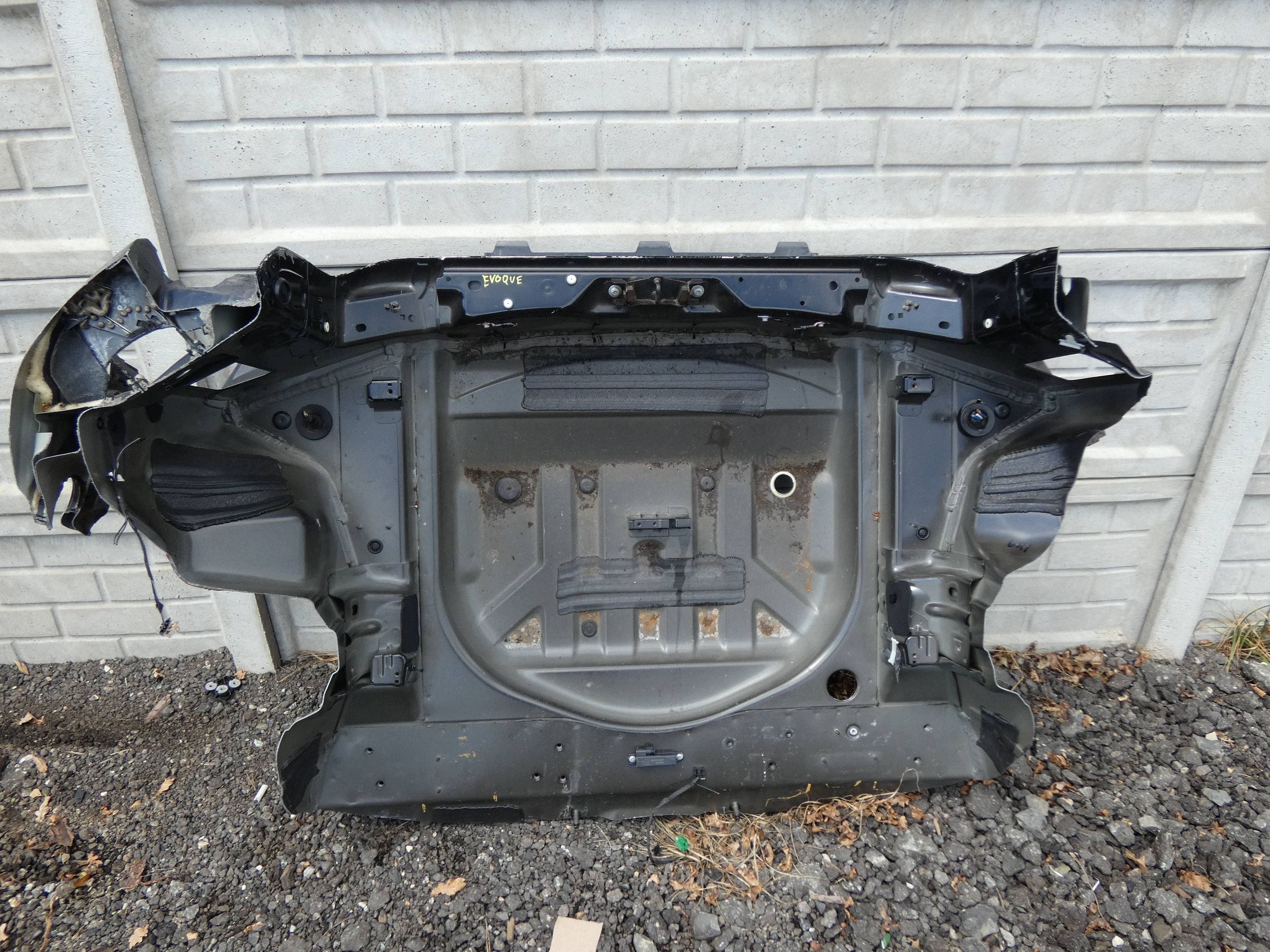 RANGE ROVER EVOQUE L538 sump rear panel pillar quarter rear part