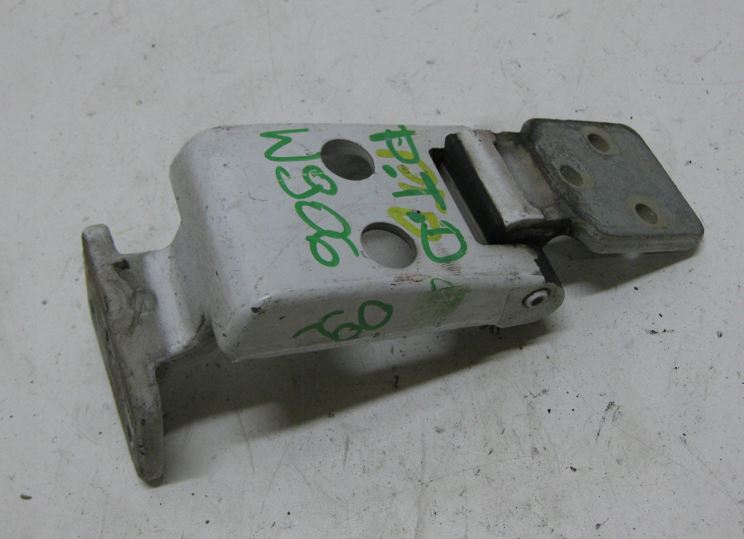 MERCEDES SPRINTER W906 hinge door right rear part lower A9067400737