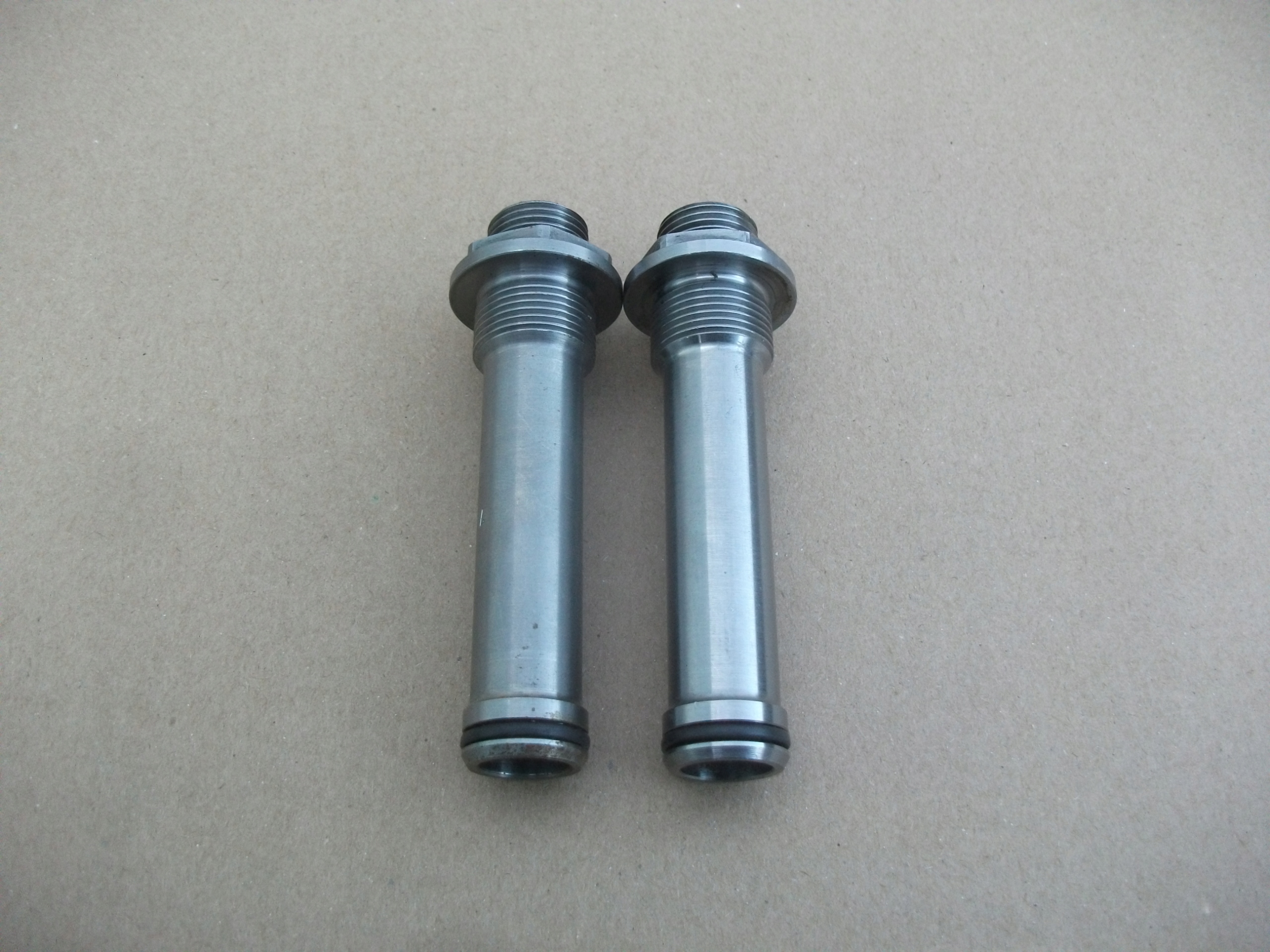 BMW K1600 GTL винт крепления масляного фильтра