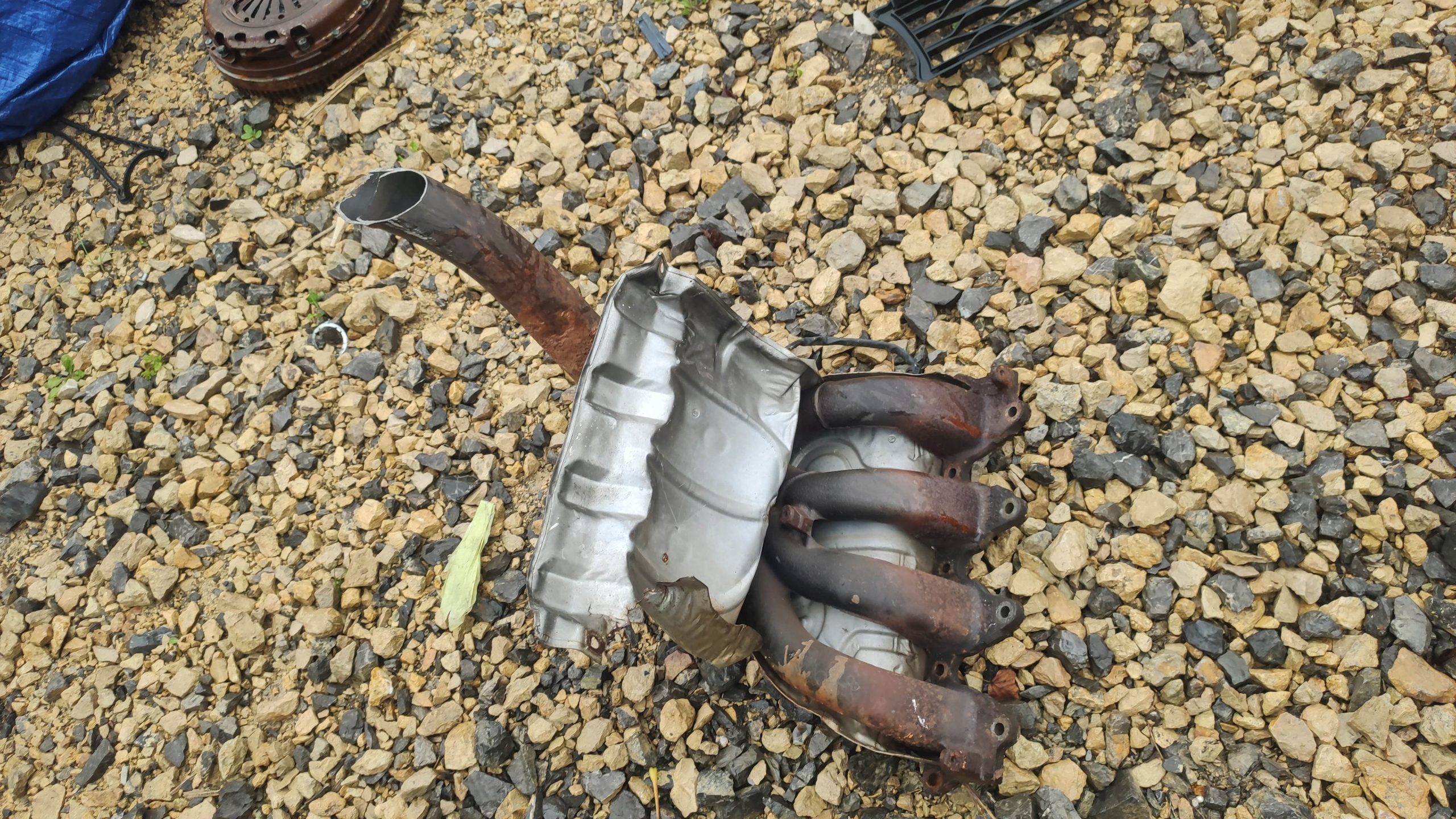 116098RENAULT - KR ВЫПУСКНОЙ КОЛЛЕКТОР RENAULT LAGUNA II 1.8 16V