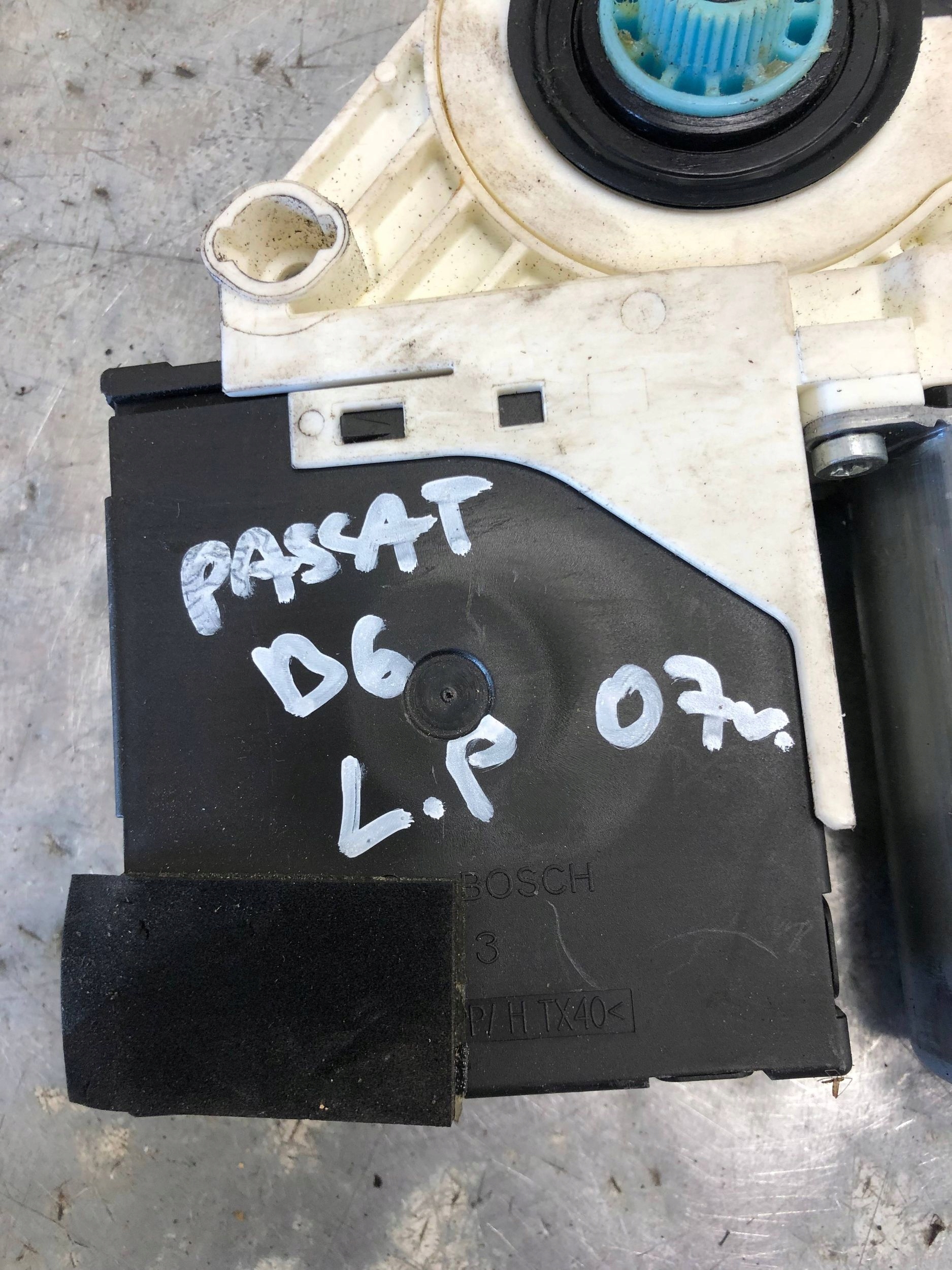 mini motor windows left front VW PASSAT B6 1K0959701P
