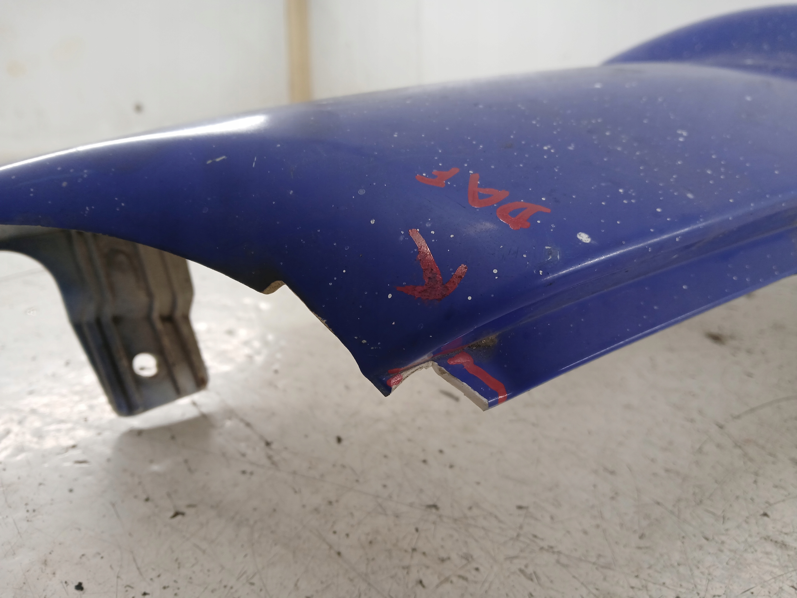 DAF LF 45 Frontverkleidung POLIK des Kabine links