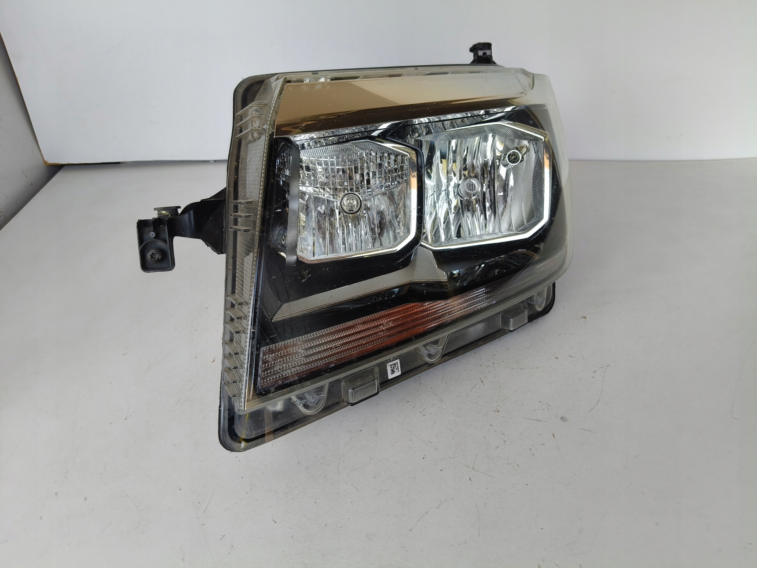 light left REFLEKTOR VW CRAFTER II 7C 7C0 17