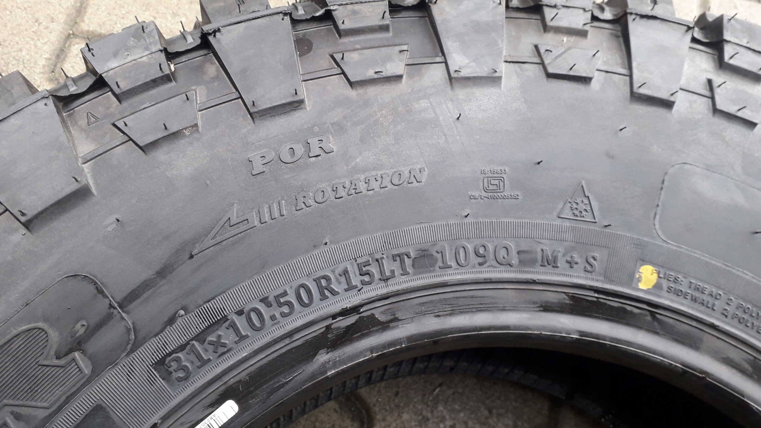 OPONY 31x10.50R15 COMFORSER CF3000 CAŁOROCZNE POR 3PMSF MT Model CF3000