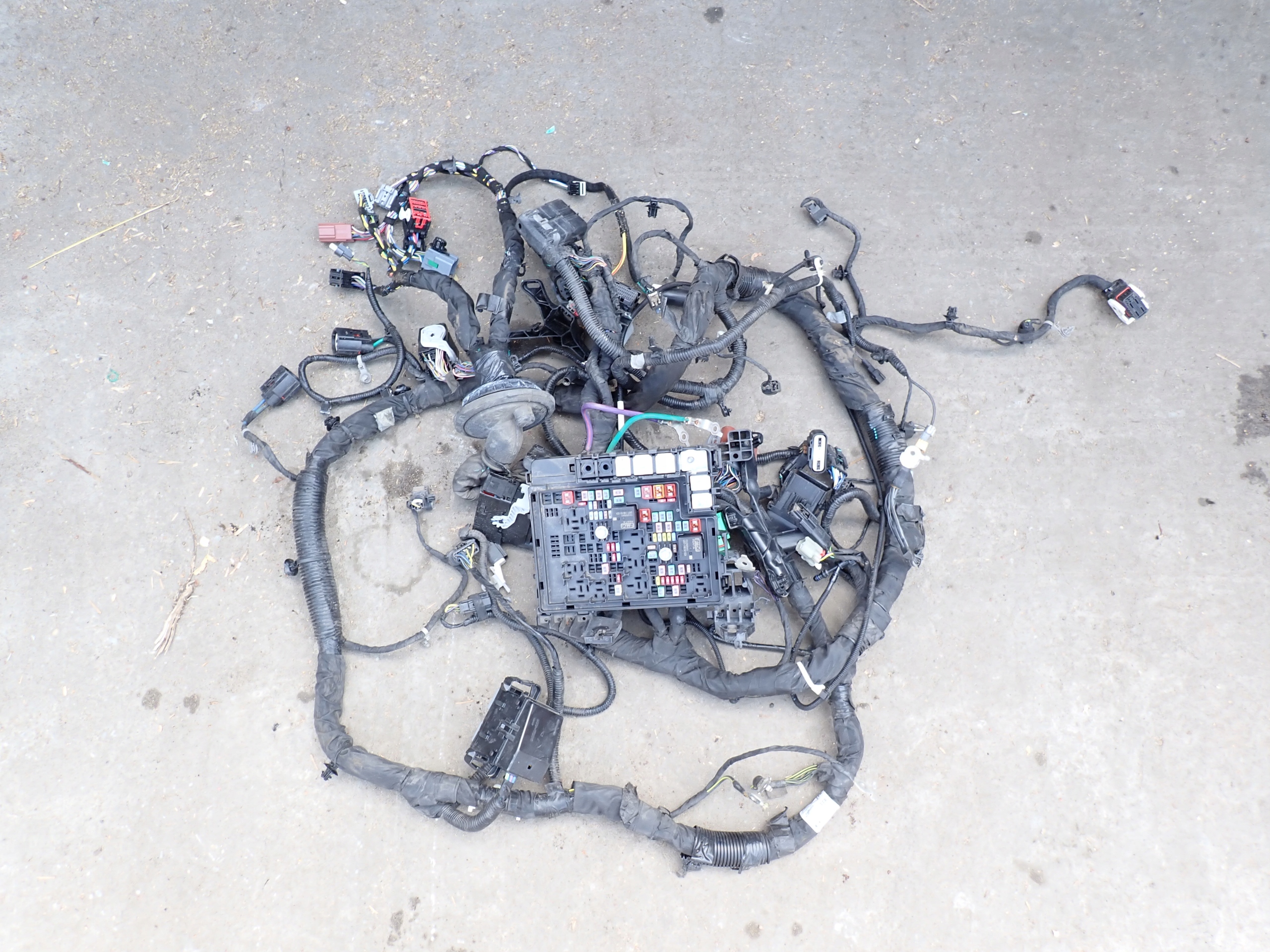 Skrzynka Bezpieczników Wiązka Ford F150 3.5 Powerboost Hybrid 2021-