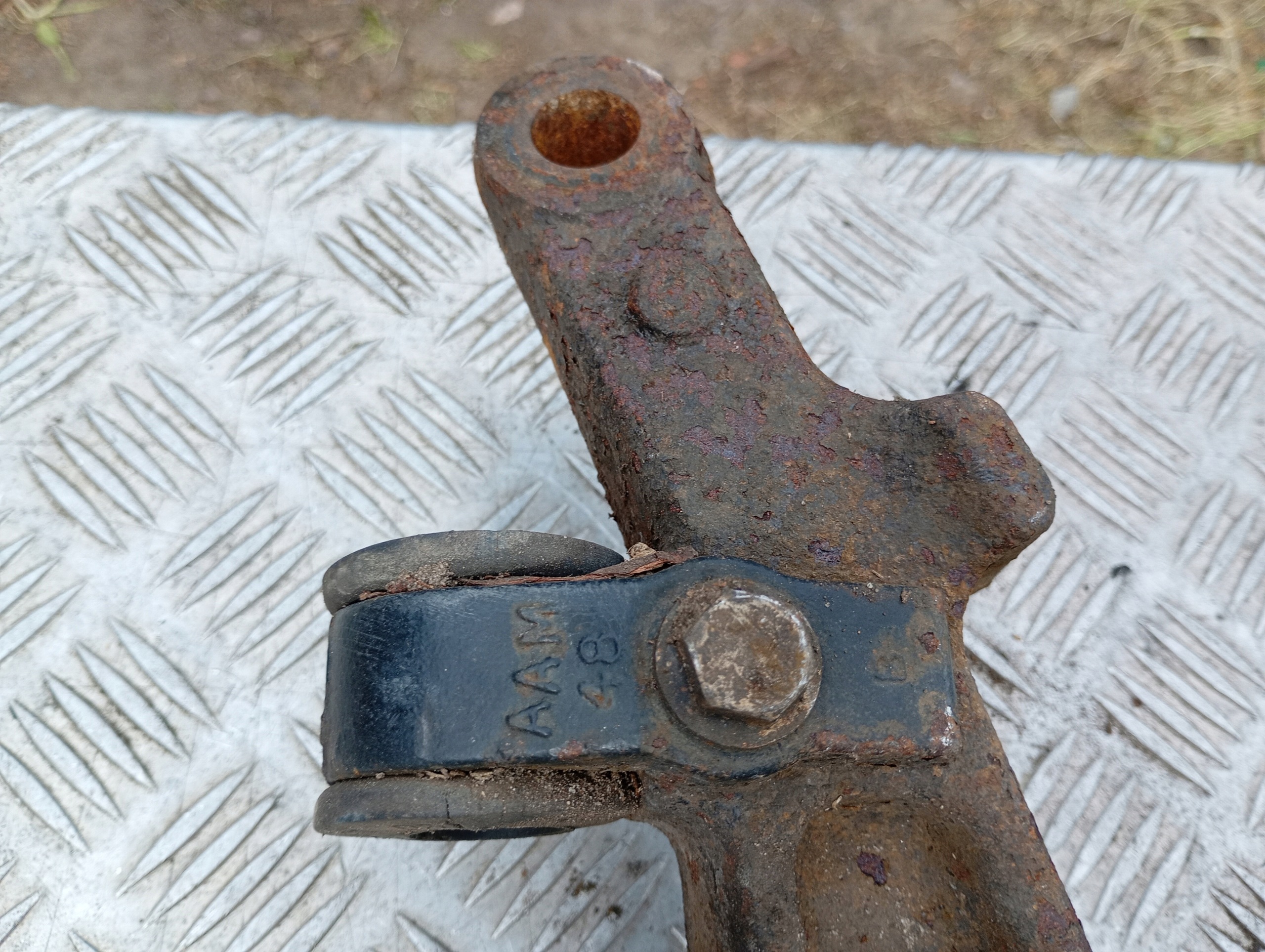 MERCEDES W163 Querlenker links vorne
