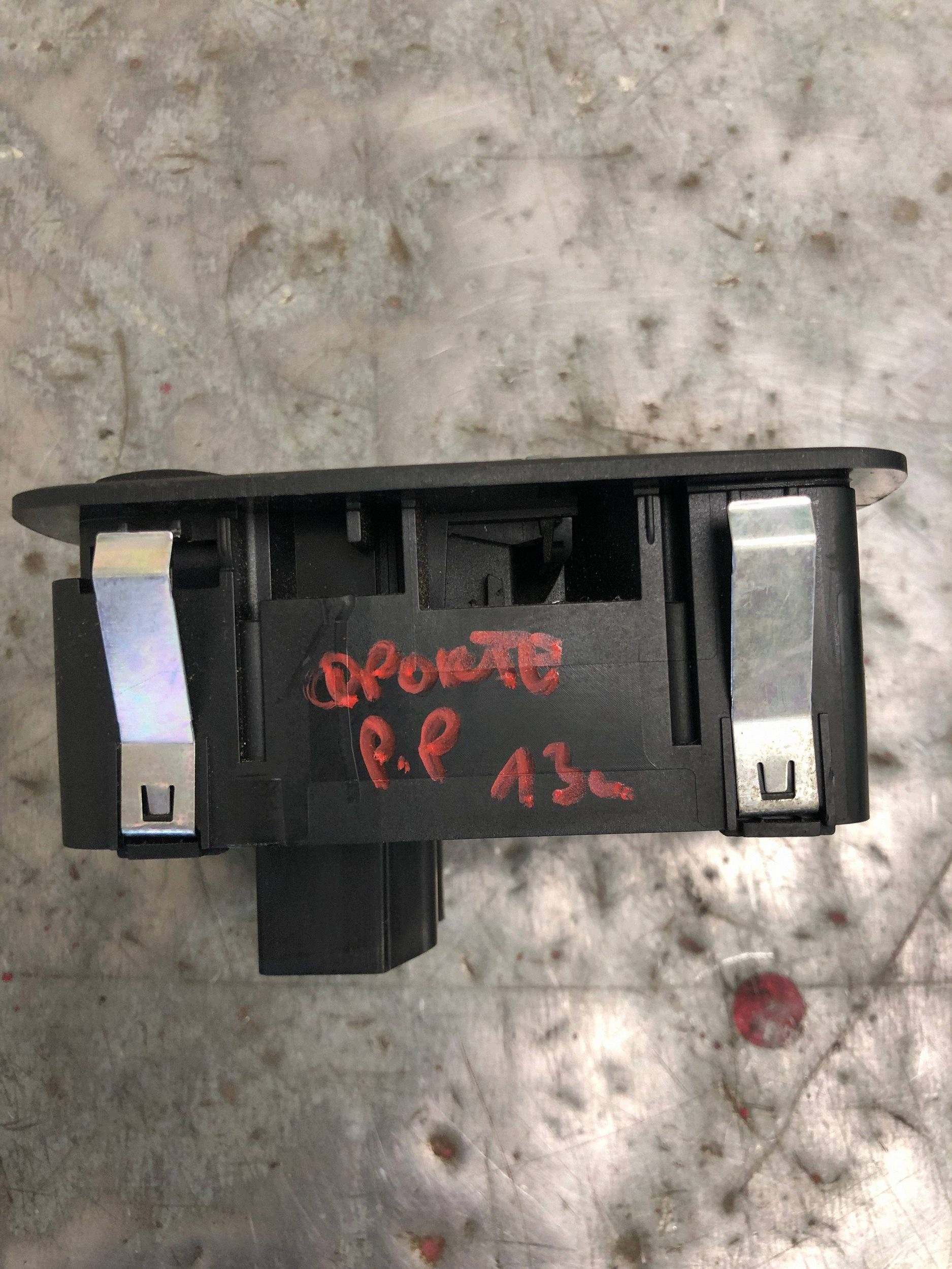 window control switch right front MASERATI QUATTROPORTE VI 670013822