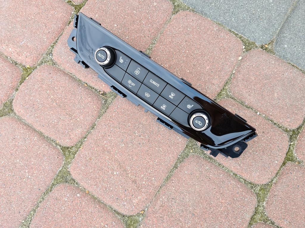 control panel air conditioning devices Opel Insignia B 39177119