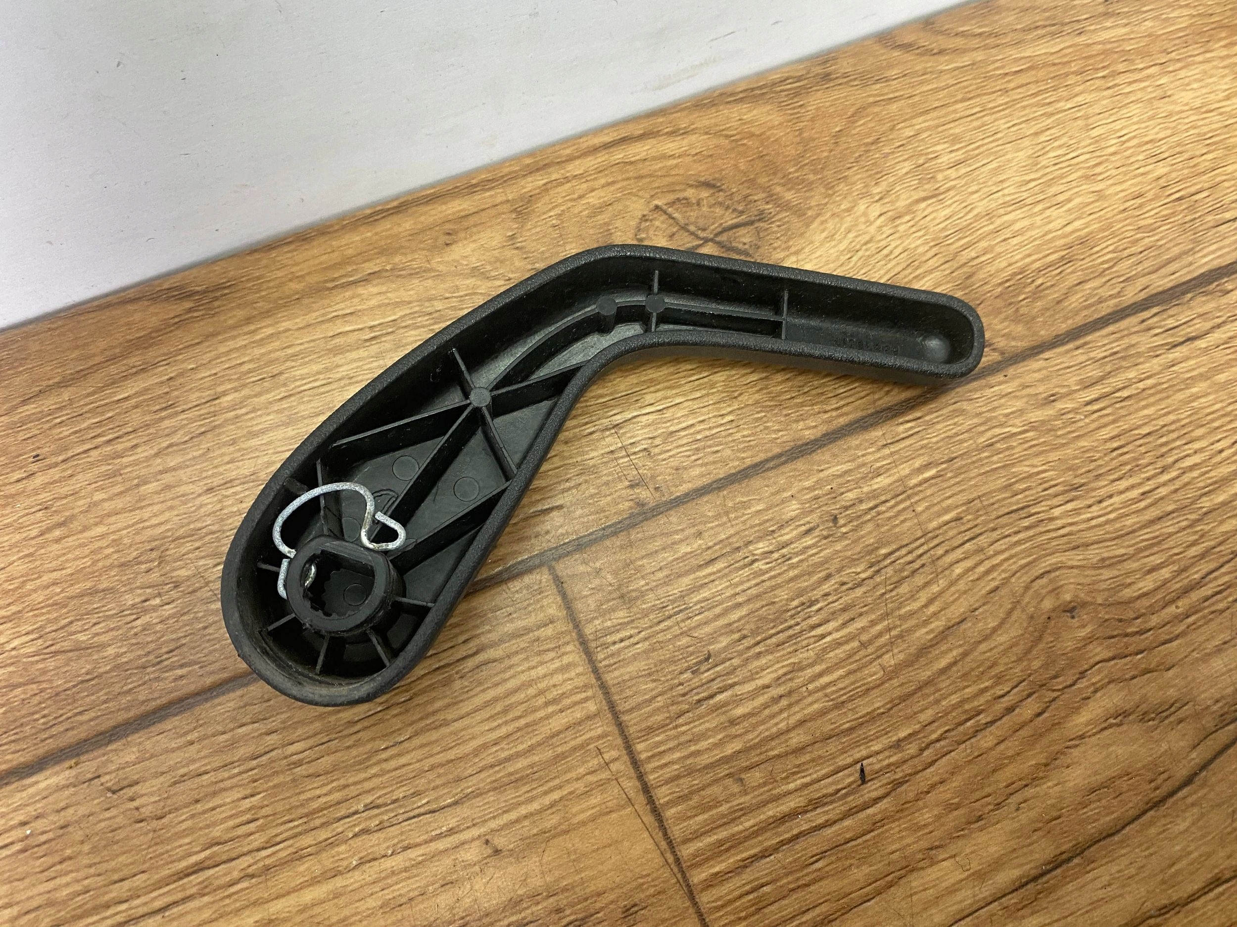 Handgriff Haltegriff Blende Abdeckung SITZ Chevrolet Corvette C6 2005