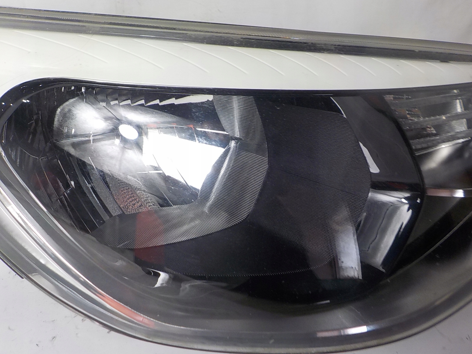 KIA SOUL II light right front front UK