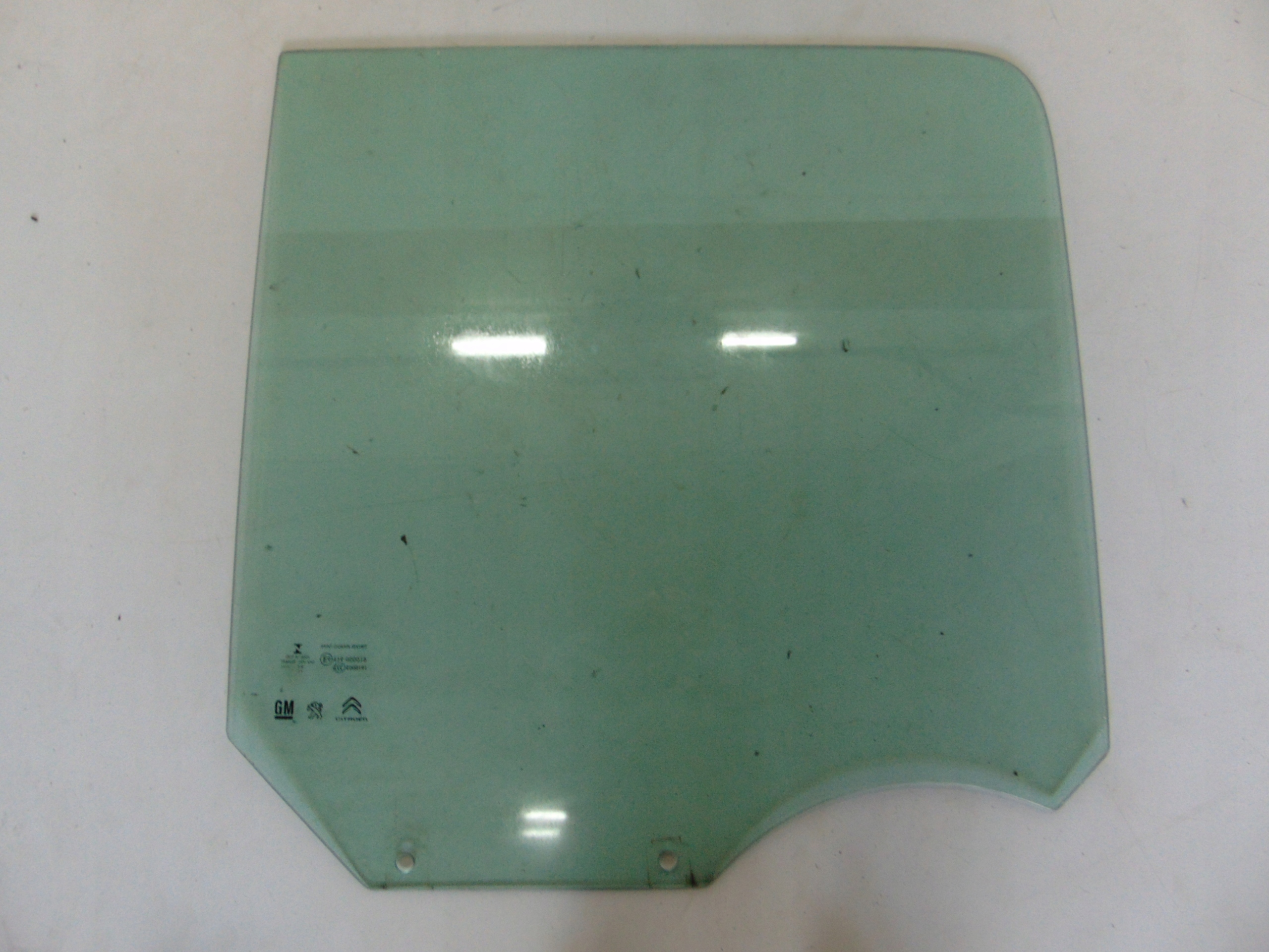 SZYBA PRAWY TYL BERLINGO IV RIFTER COMBO E 19r