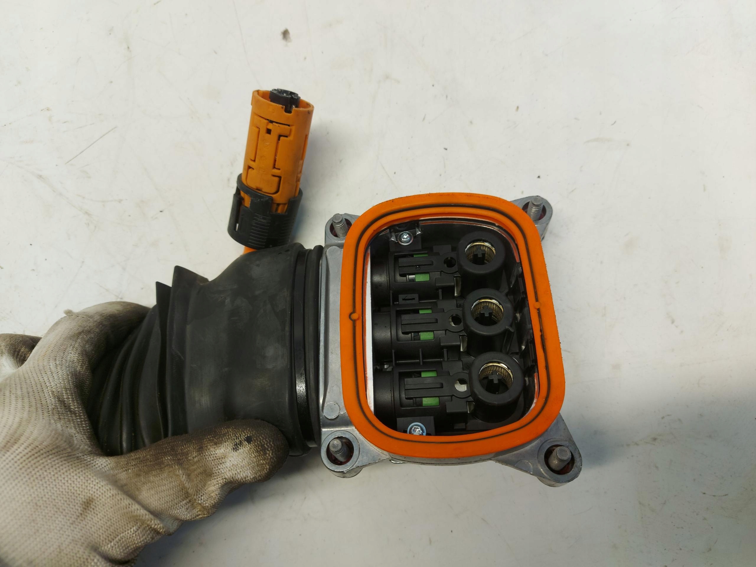 BMW G30 530E wiring electrical 6823573
