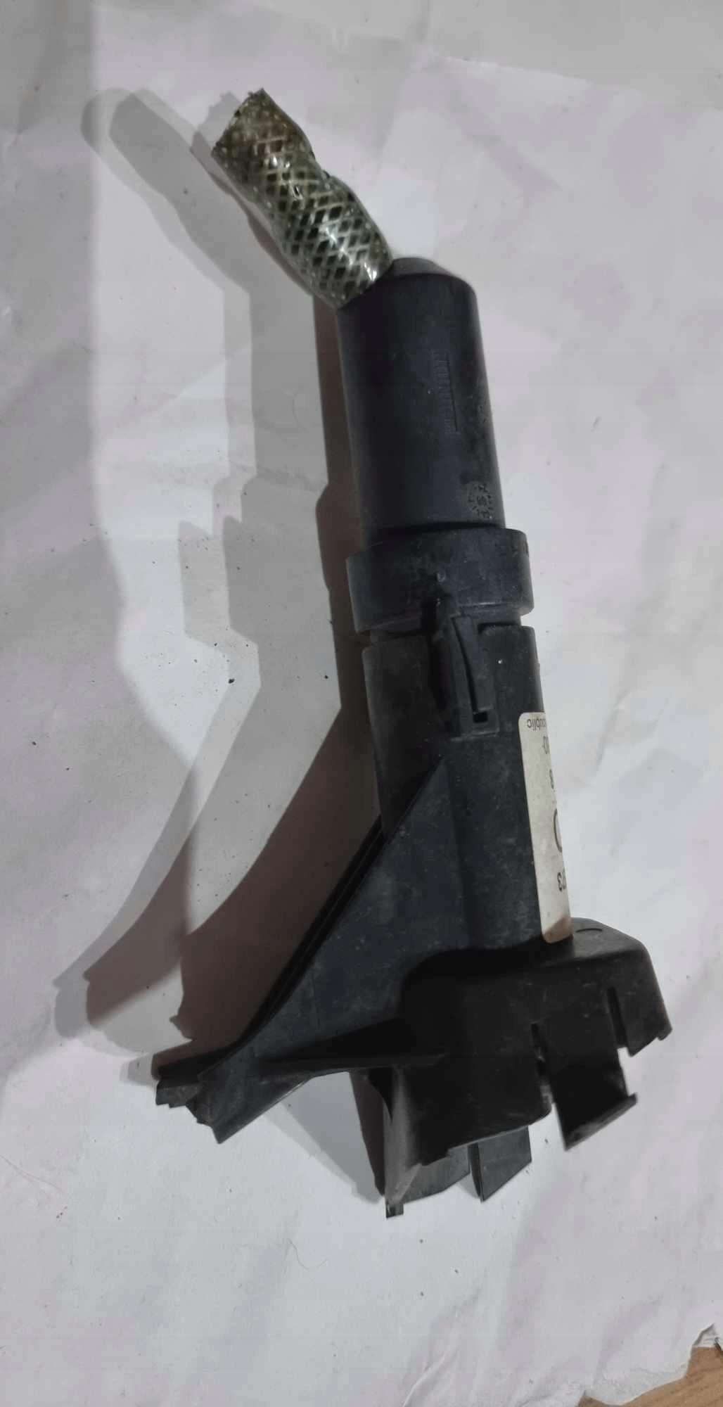 PEUGEOT 407 -> buse lave glaces REFLEKTOROW 9648976180