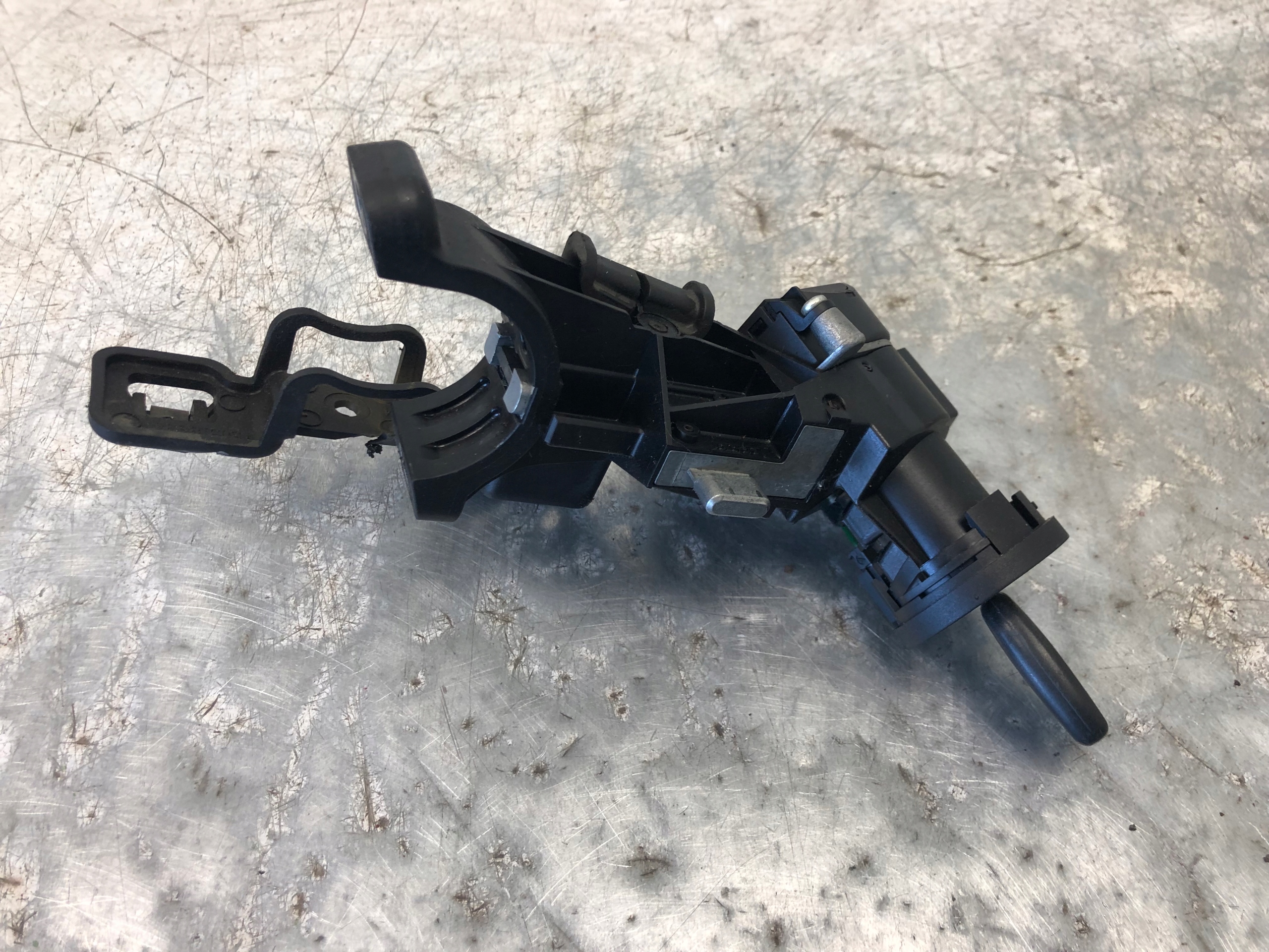 ignition + key FIAT PUNTO EVO 61146900