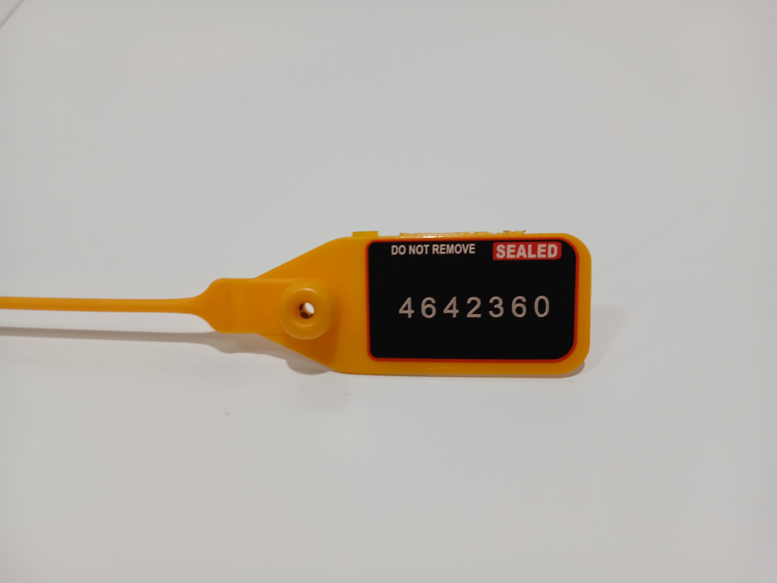 čep rezervoara goriva BMW E60 E61 E83 E84 (4642360)