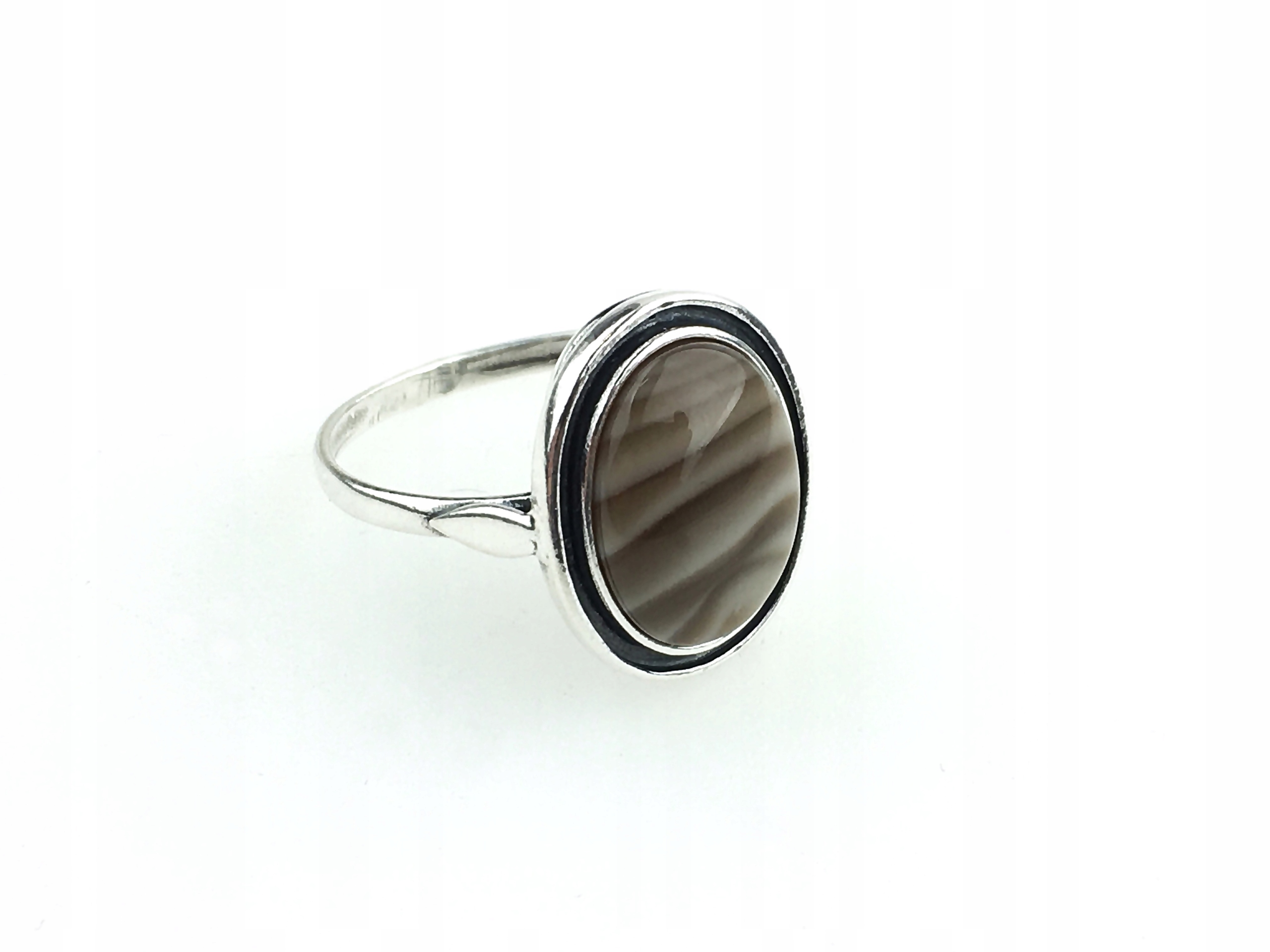 

srebrny pierścionek krzemień pasiasty 925 rozmiary