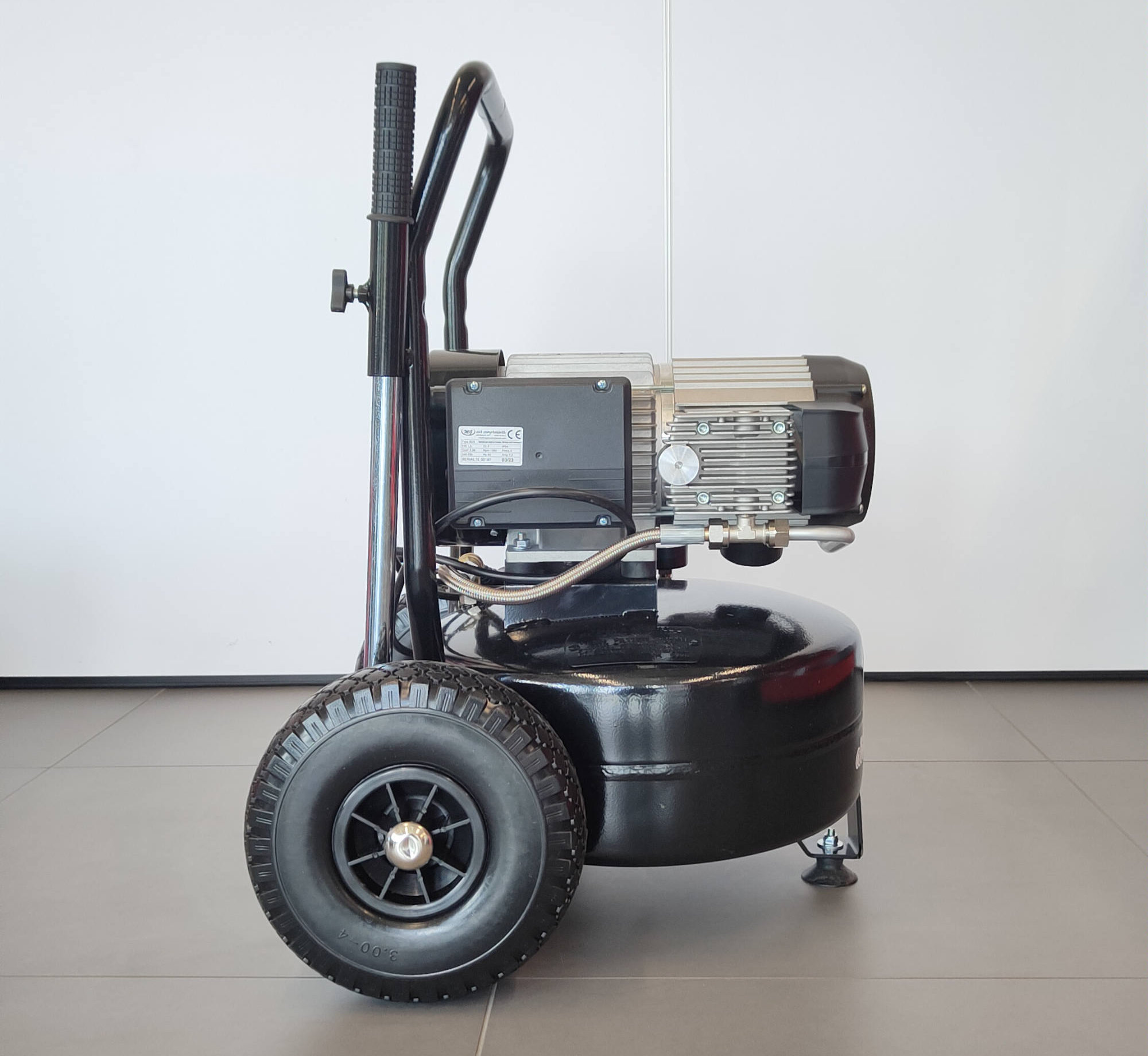 Kompresor bezolejowy MG 24L / 8BAR / 1,47 kW Italy Rodzaj sprężarka tłokowa