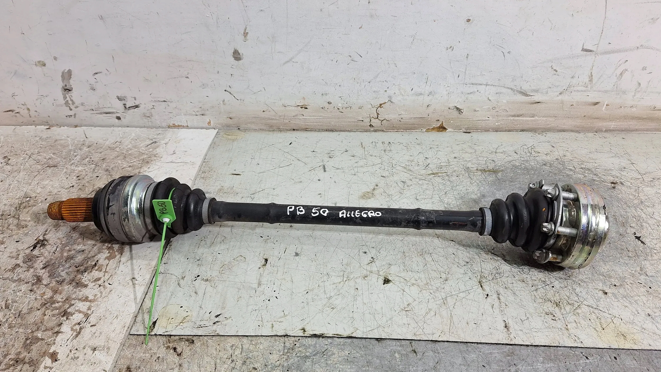 semi-axis right rear part 4608776 BMW X1 E84 N47 2.0D