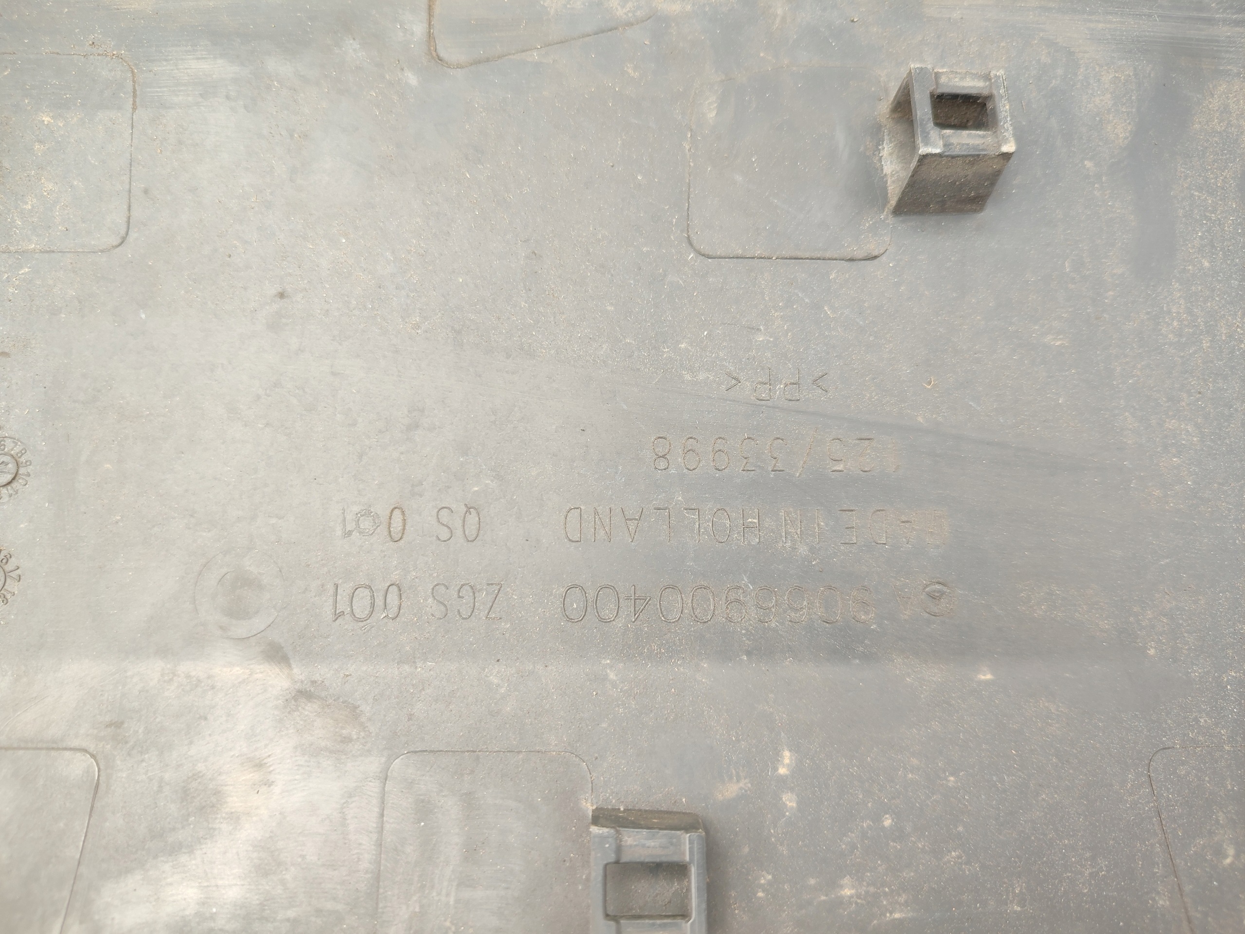 MERCEDES SPRINTER 906 CRAFTER moulding door left front A9066900400