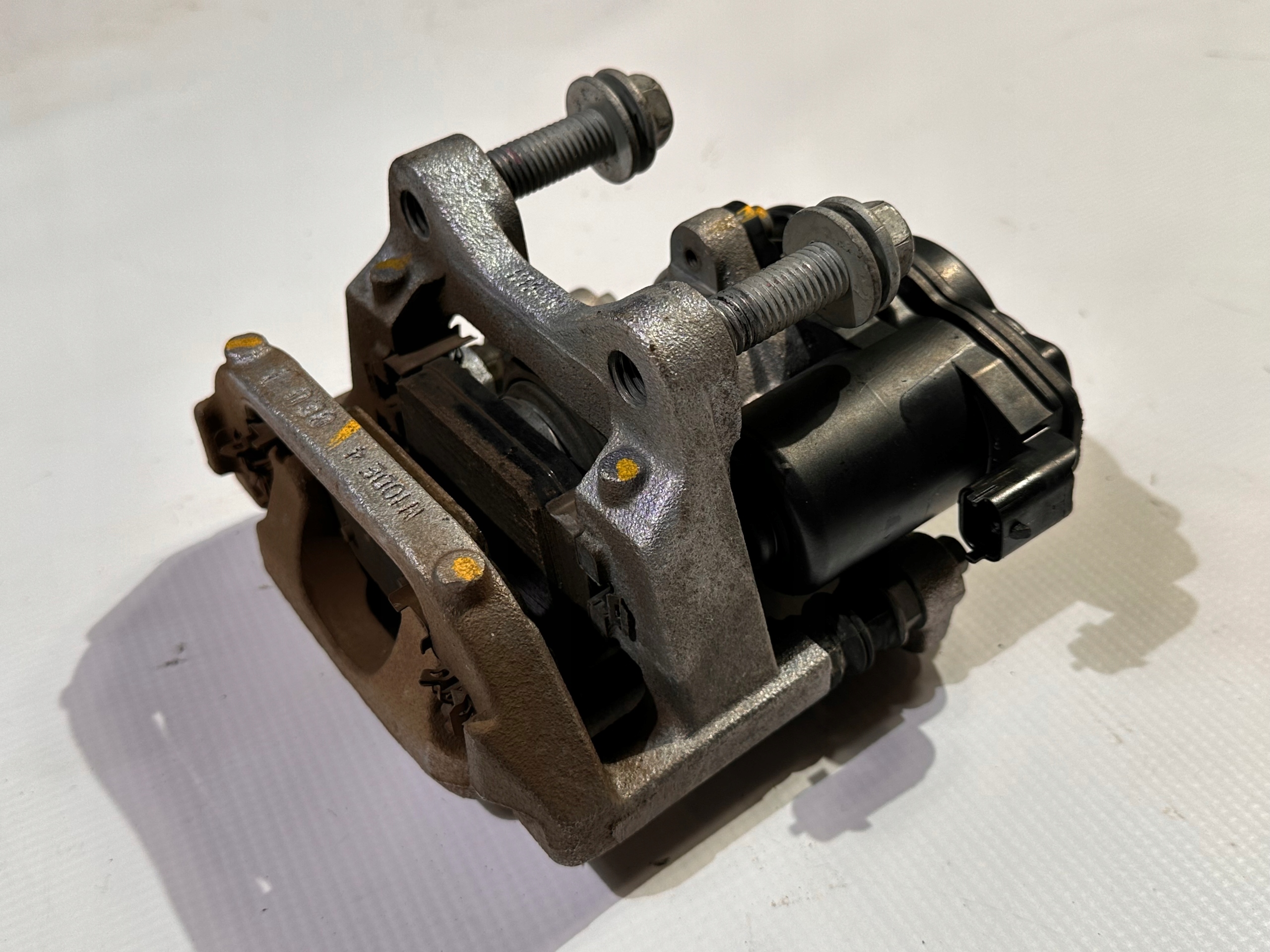 caliper brake rear part rear left Ford Explorer 2020+