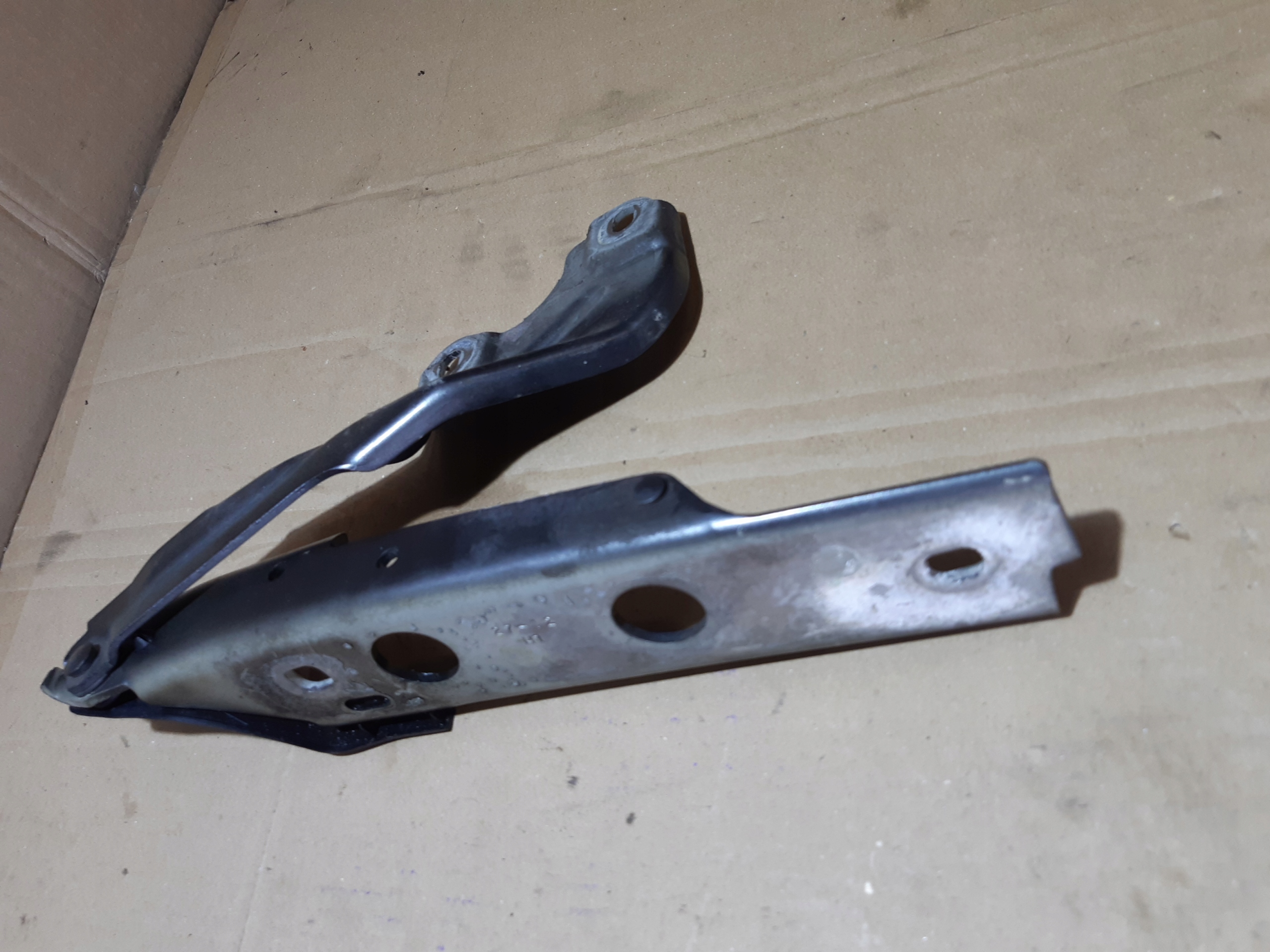 AUDI A6 C7 hinges hinge bonnets right left KOMPLET 4G8823302D 4G8823301D