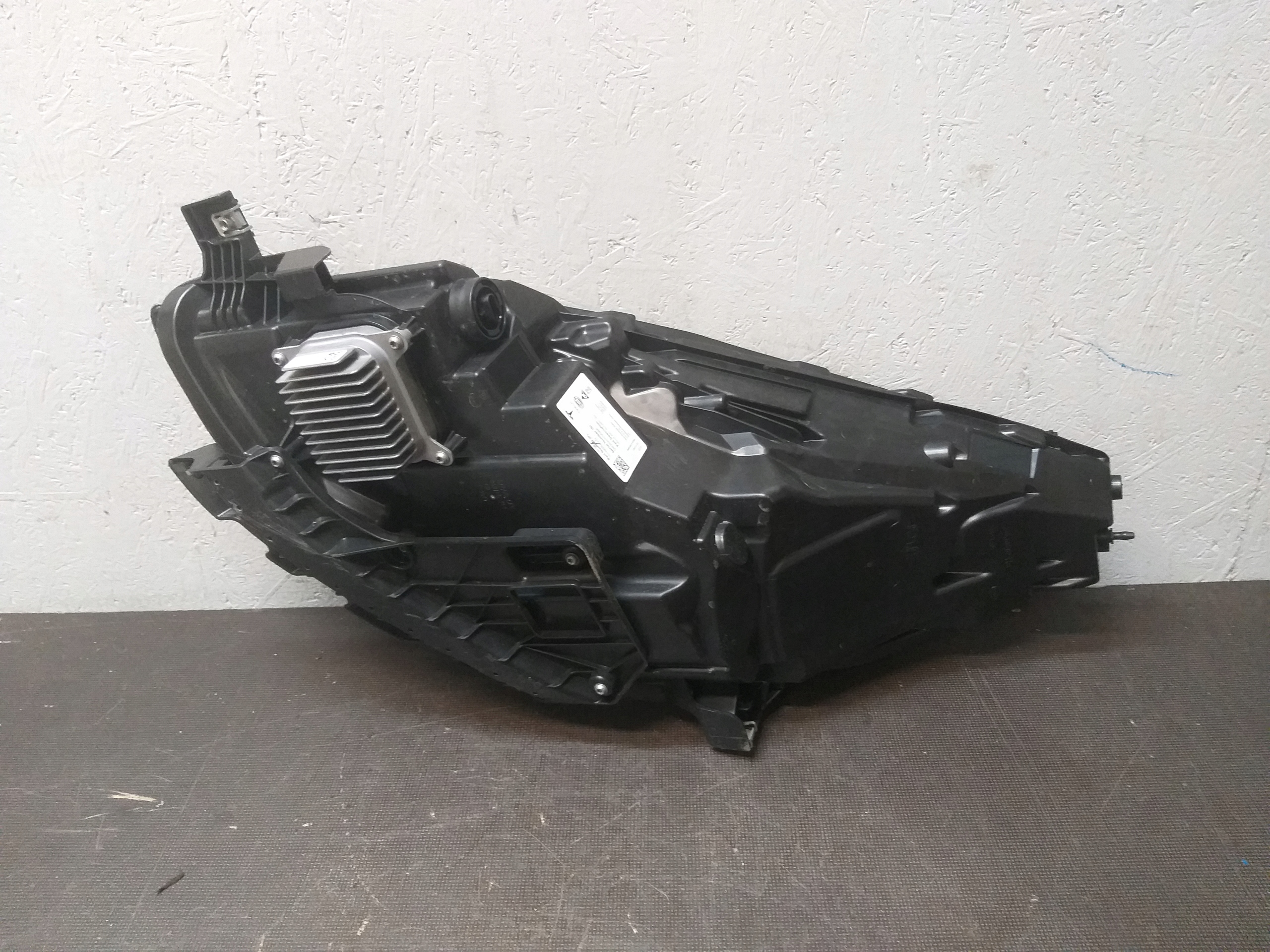 light front right TESLA Y/3 LIFT FULL LED 1514953-00-D