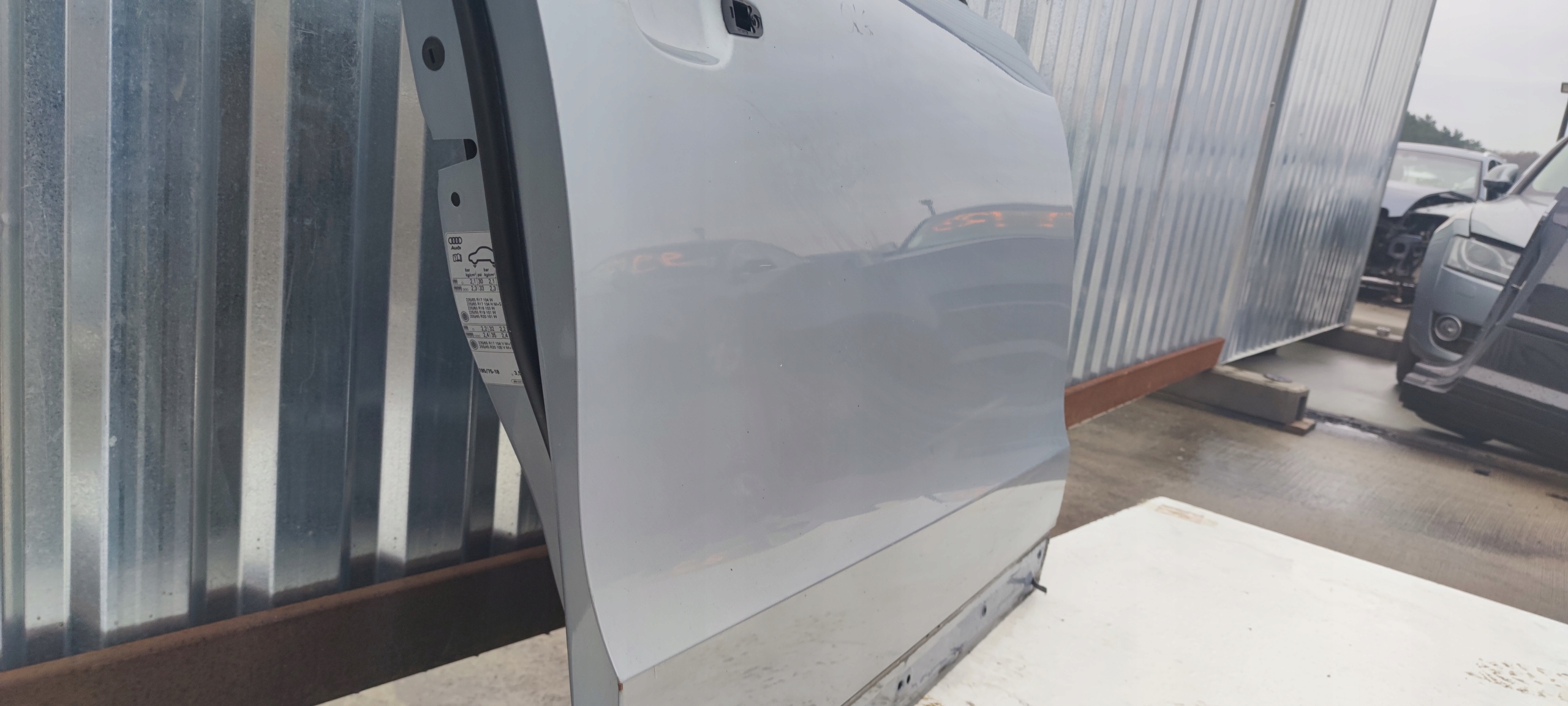door right front AUDI Q5 8R LX7V original 2008-2016