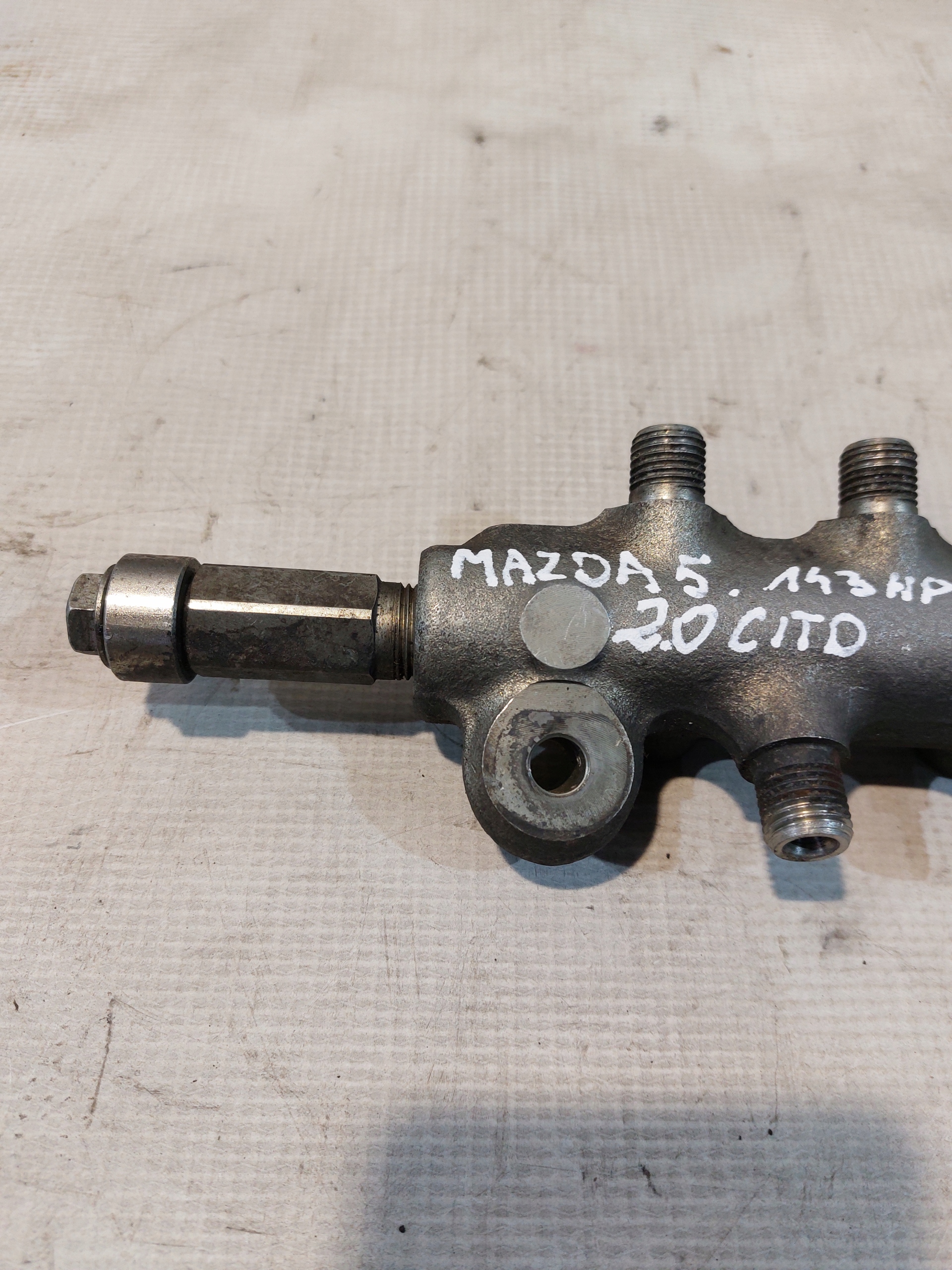 Rampe injection MAZDA 5 2.0CITD