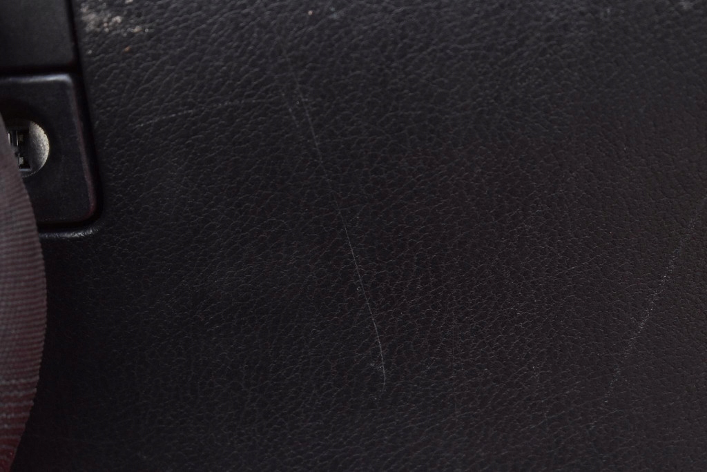 бардачок пассажира европа 55550-76010 lexus CT200H 10-14