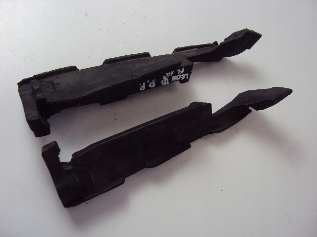 WYGLUSZENIA BLOTNIKOW SEAT LEON III FR 1 5 TFSI