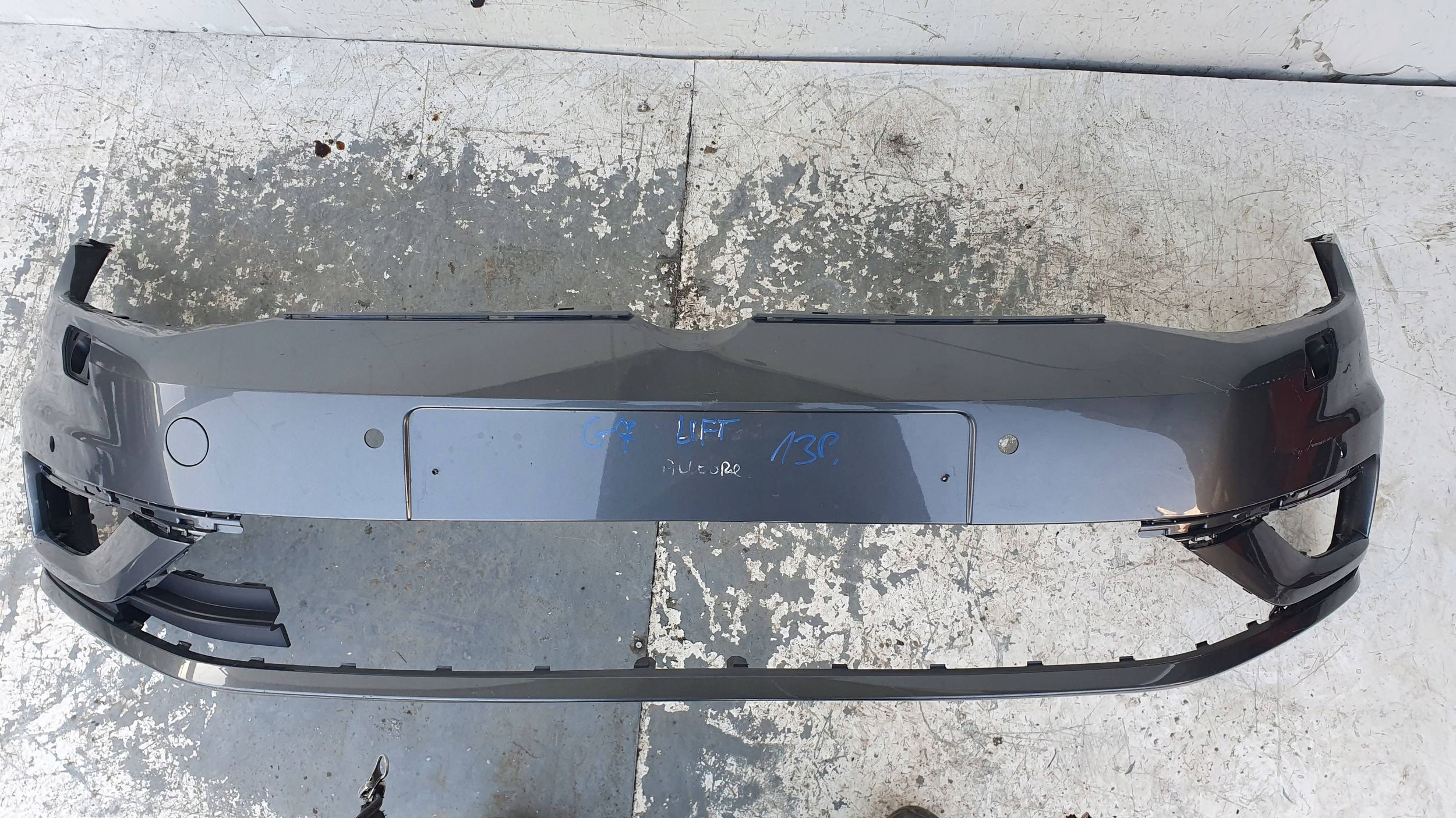 Volkswagen Golf VII 7 5G lift 17-19 front bumper front €