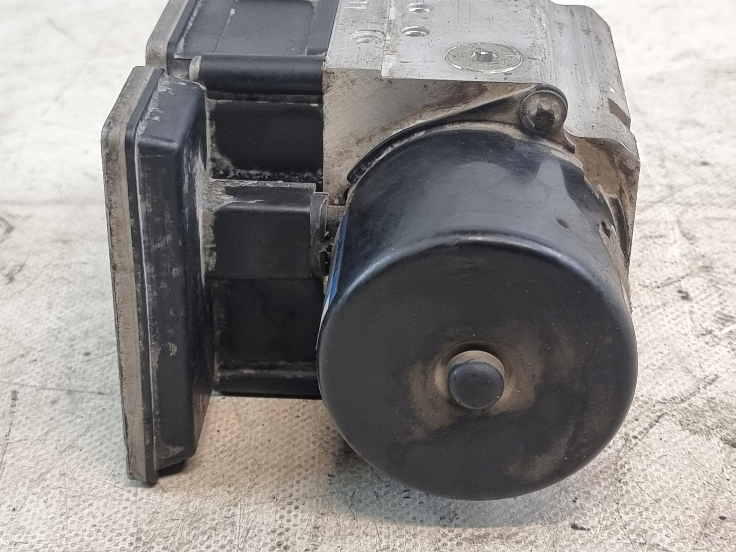Pompa ABS OE 13663901 OPEL VECTRA C 2.2B 03r