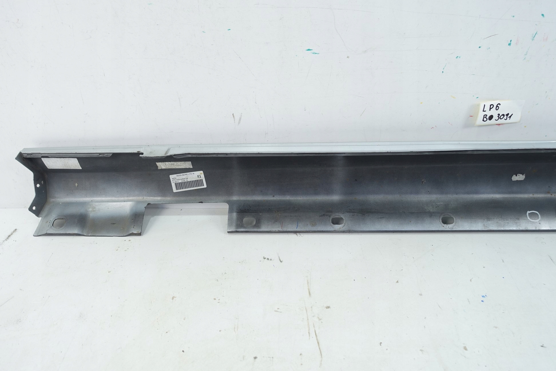 cap moulding threshold right MERCEDES C W204
