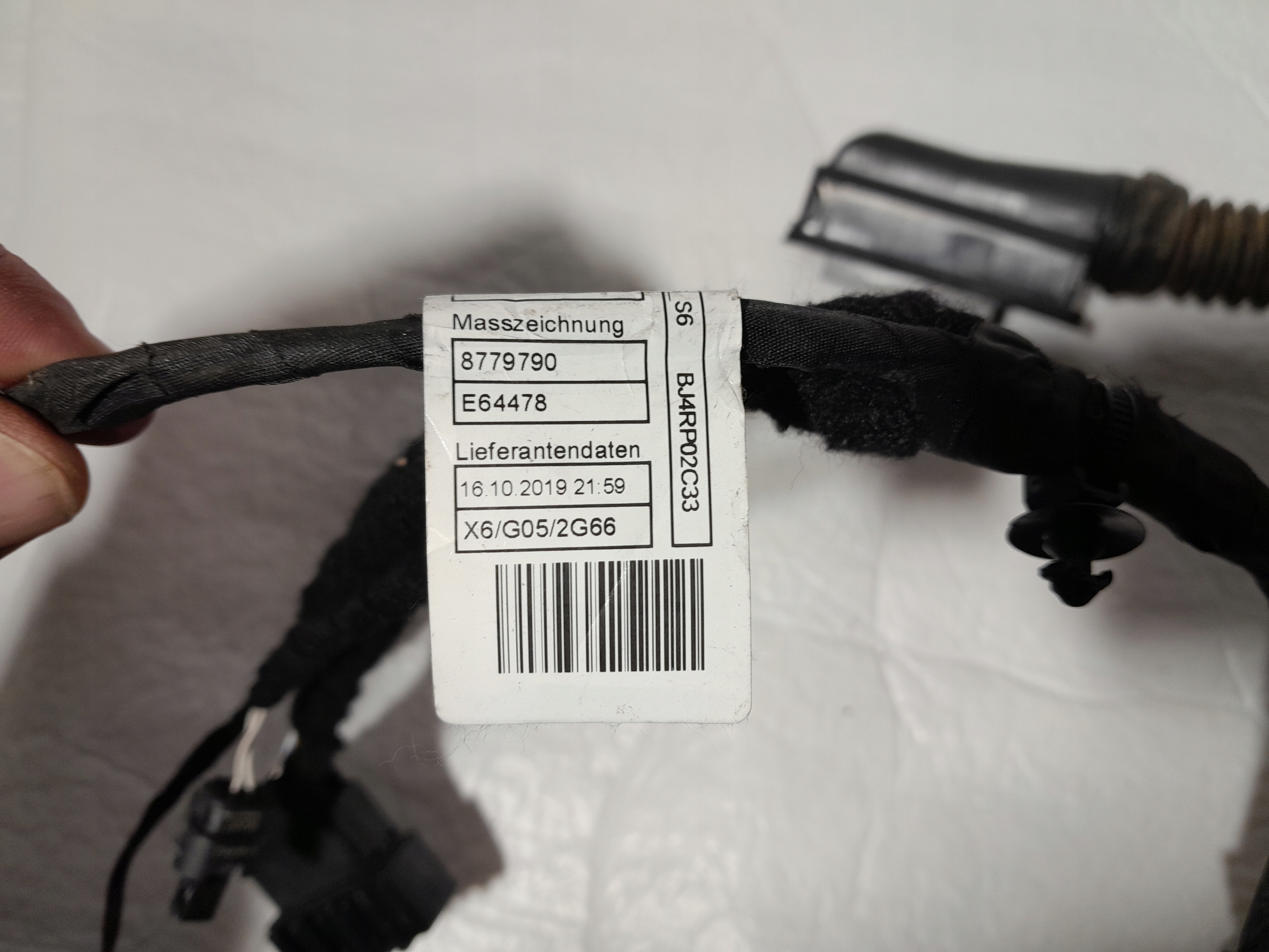 BMW X7 G07 bundle door left front 8779790