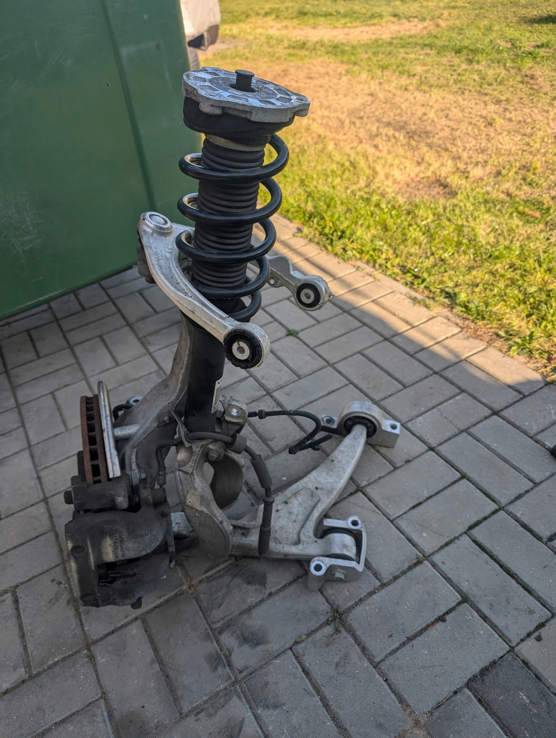 VOLVO XC60 XC90 II 2.0 T6 ZWROTNICA AMORTYZATOR WAHACZ PRAWY PRZÓD