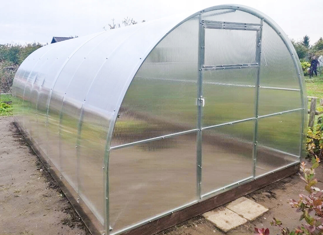 SZKLARNIA z POLIWĘGLANU 3x6m z OCYNK TUNEL 40x20mm Długość (cm) 600 cm