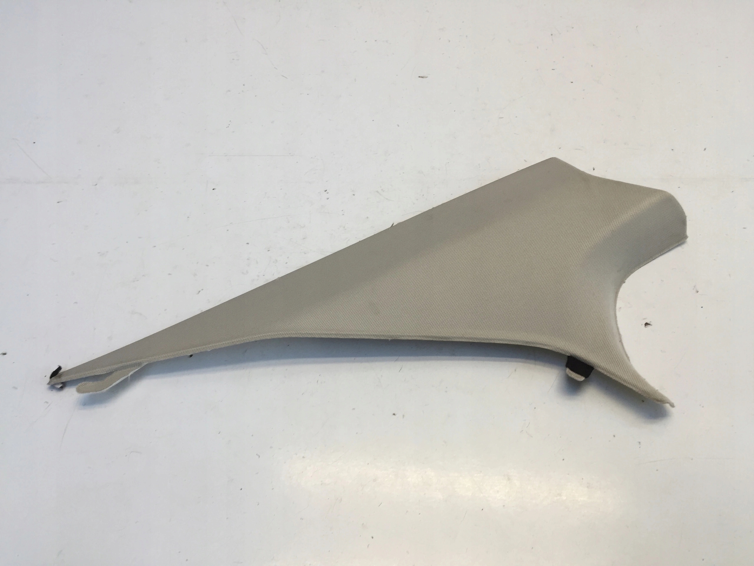 7433245 - BMW 3 G20 SEDAN 2021 облицовка стойки зд л