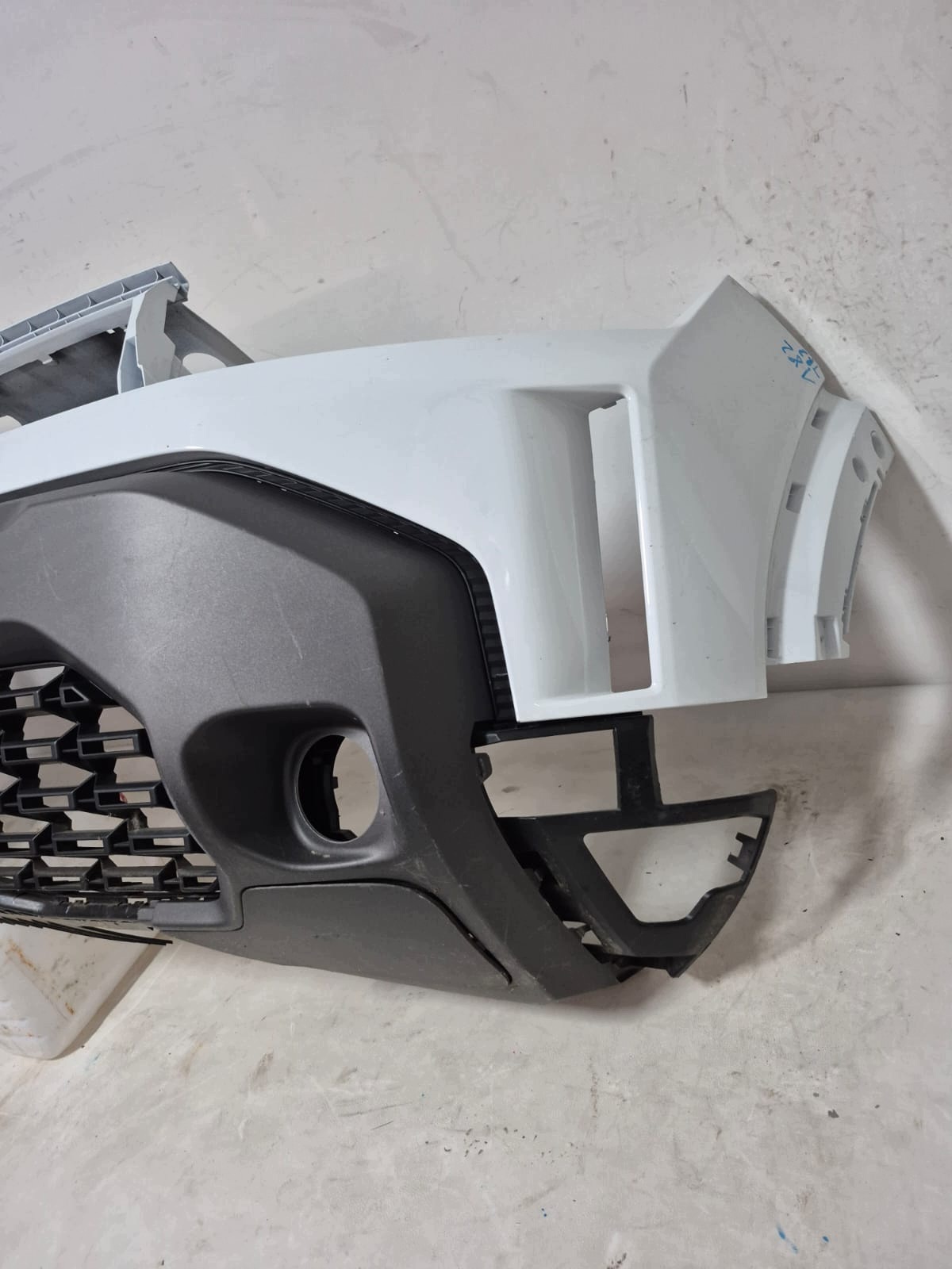 DACIA DUSTER III 3 24-> bumper front front PDC