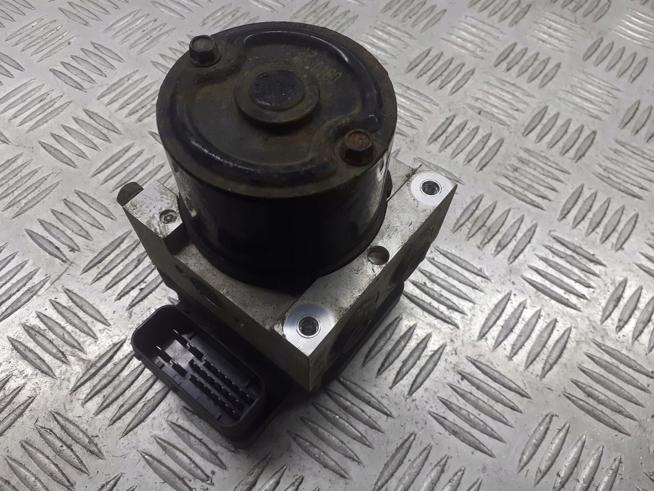 насос ABS Chevrolet Aveo T200 1.2 96470261