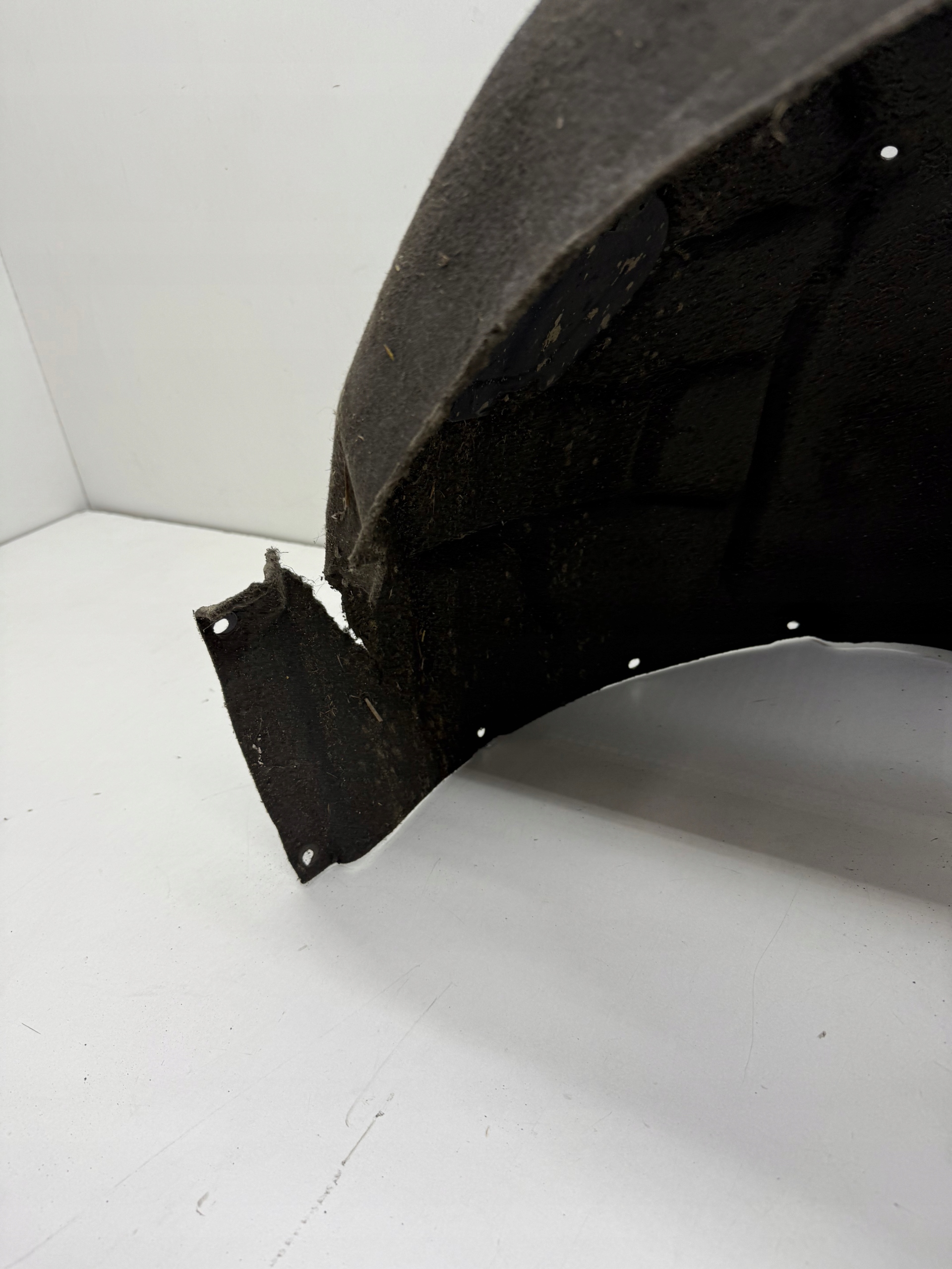AUDI S6 A6 C7 mudguard left front original!