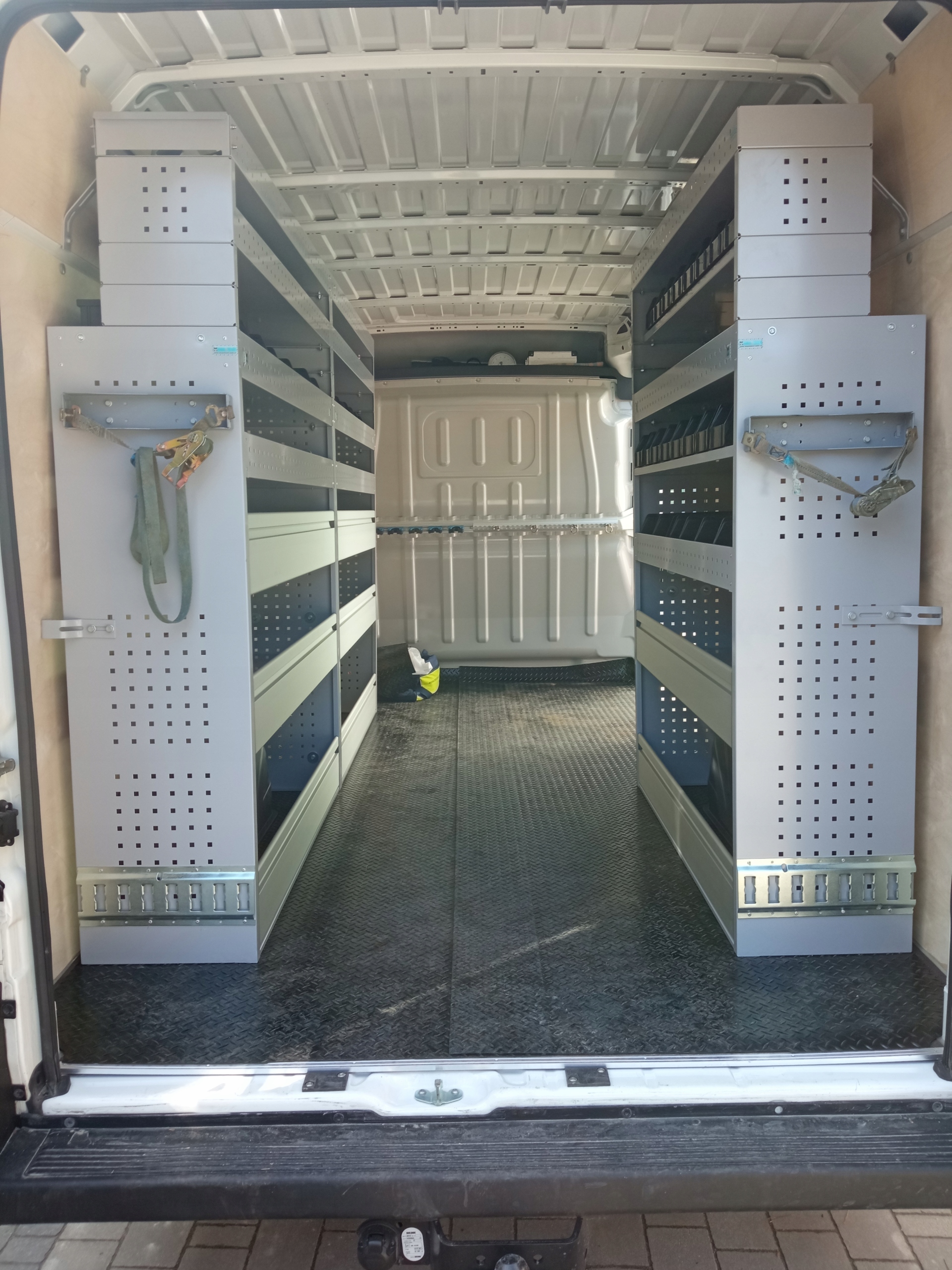 Сервісна збірка автомобіля Jumper