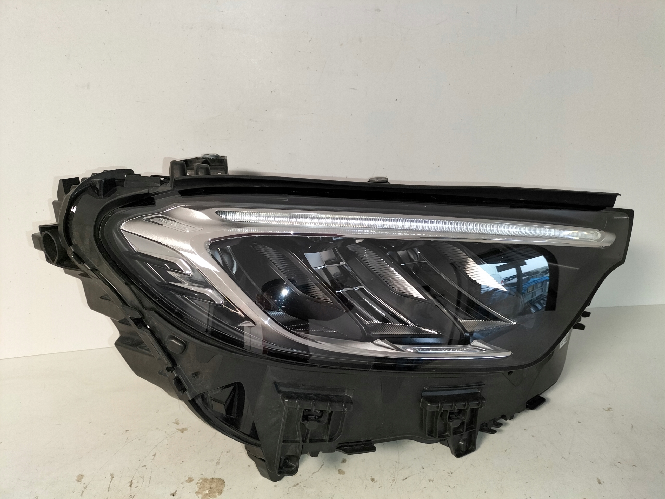 light front reflektor right MERCEDES GLC X254 22- FULL LED HIGH PERFORMA