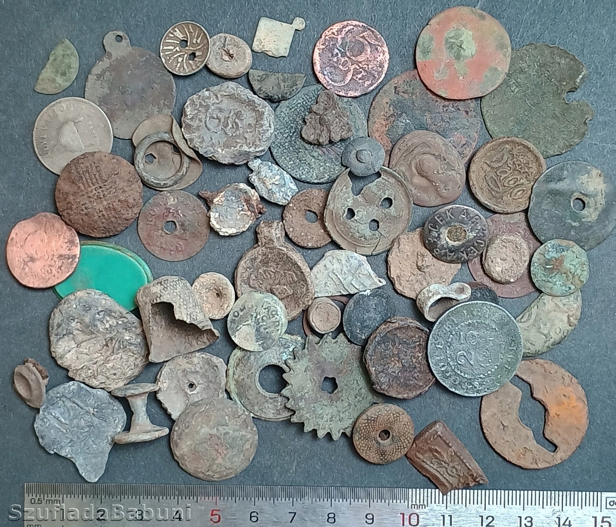 duży zestaw bibelotów różności II